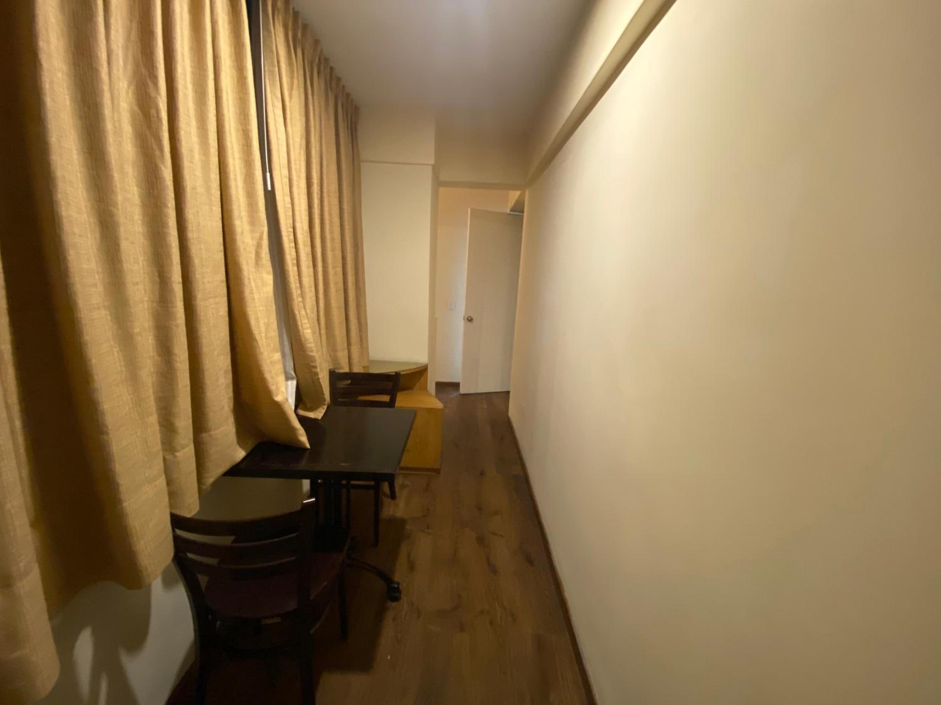 Quadruple Room with Private Bathroom photo 2