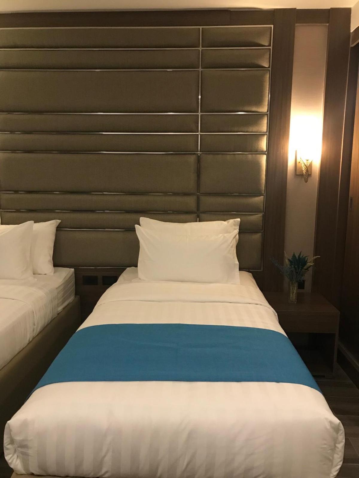 Deluxe Twin Room - Photo 4