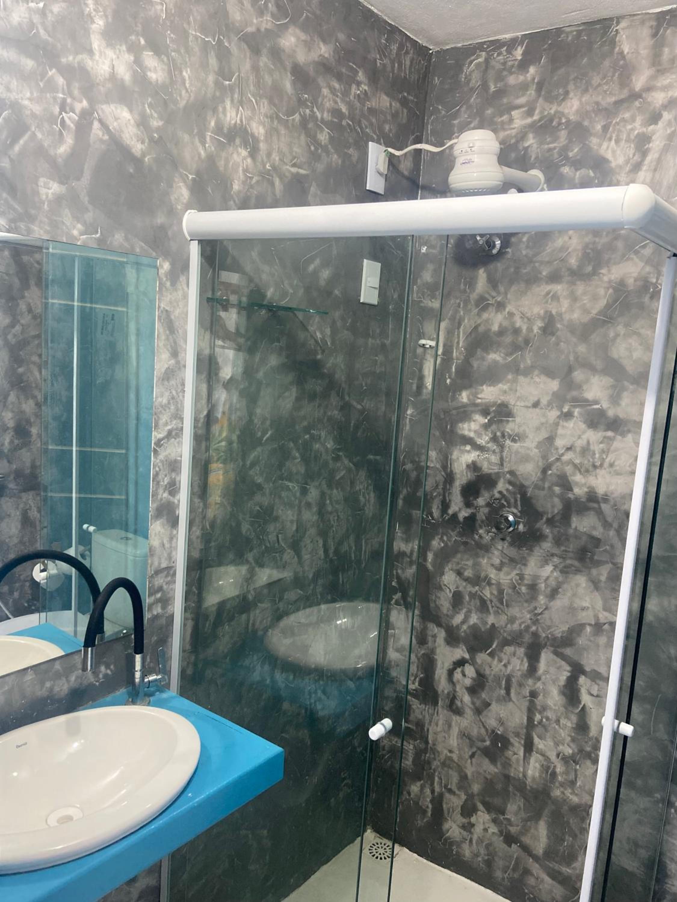 Deluxe Double Room with Bath - Photo 5