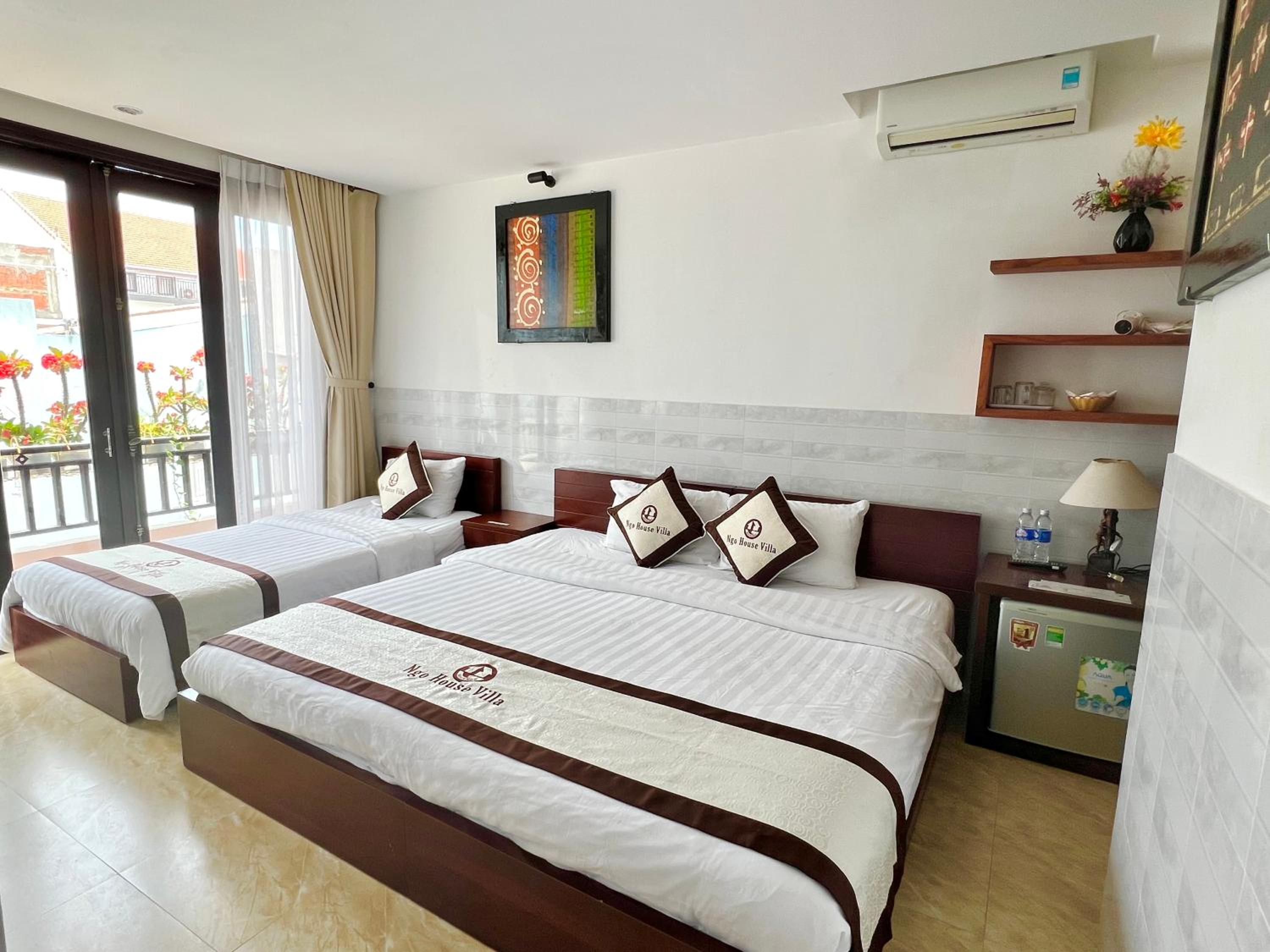 Triple Room with Balcony