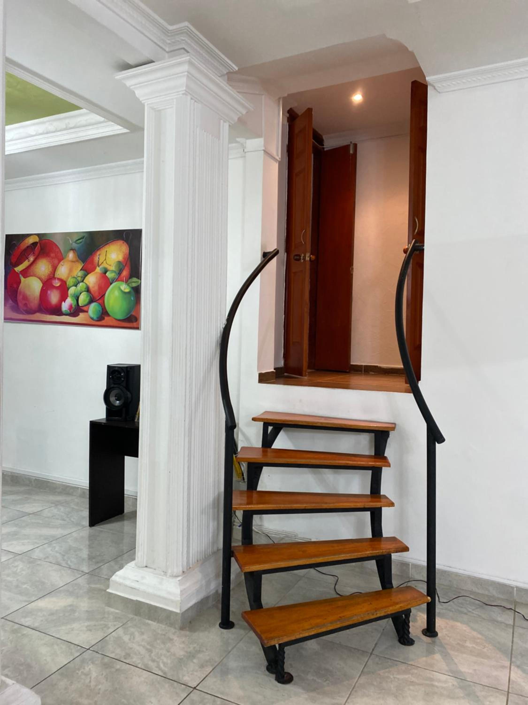 Three-Bedroom House photo 2