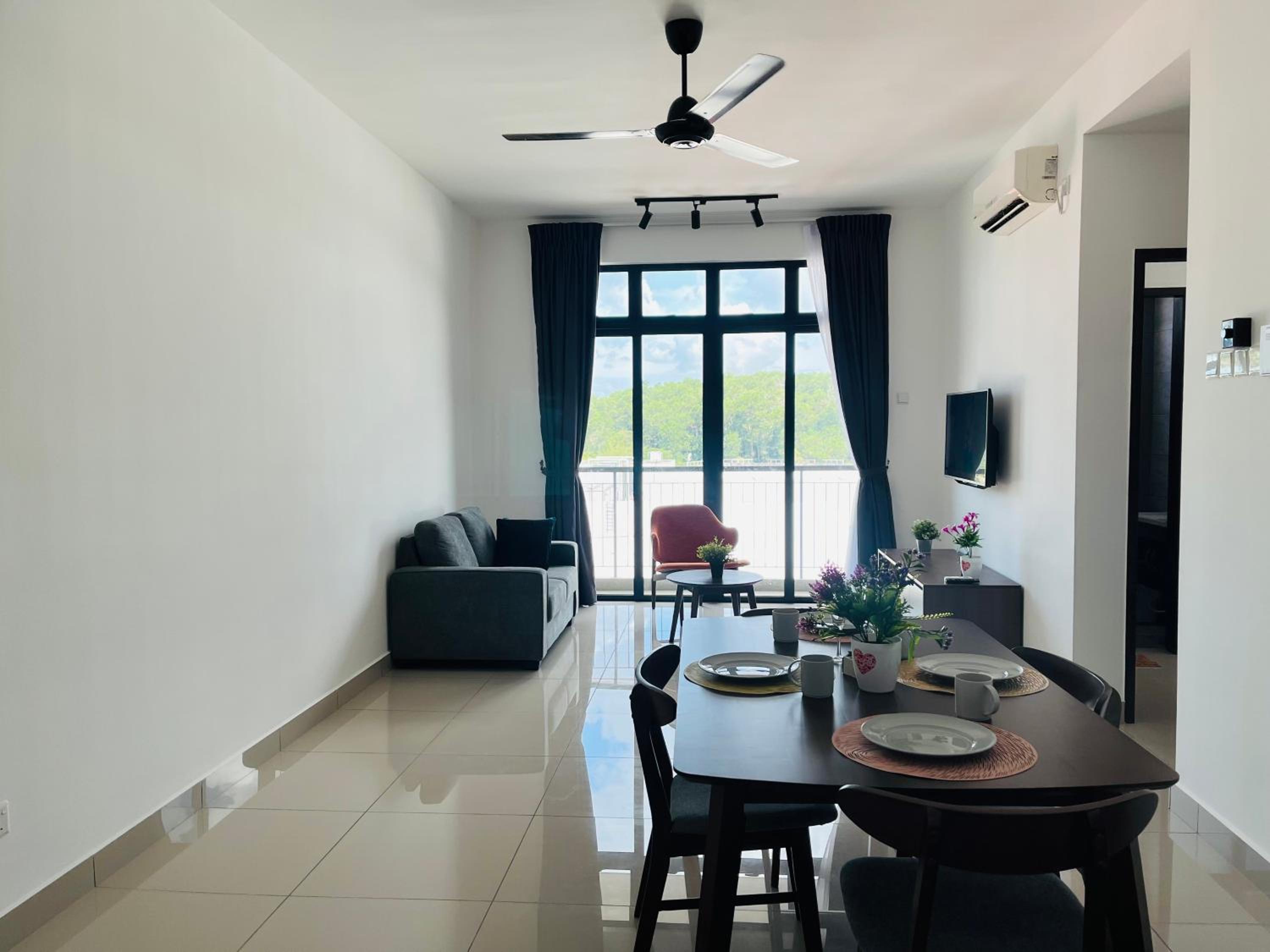 Two-Bedroom House - Photo 16