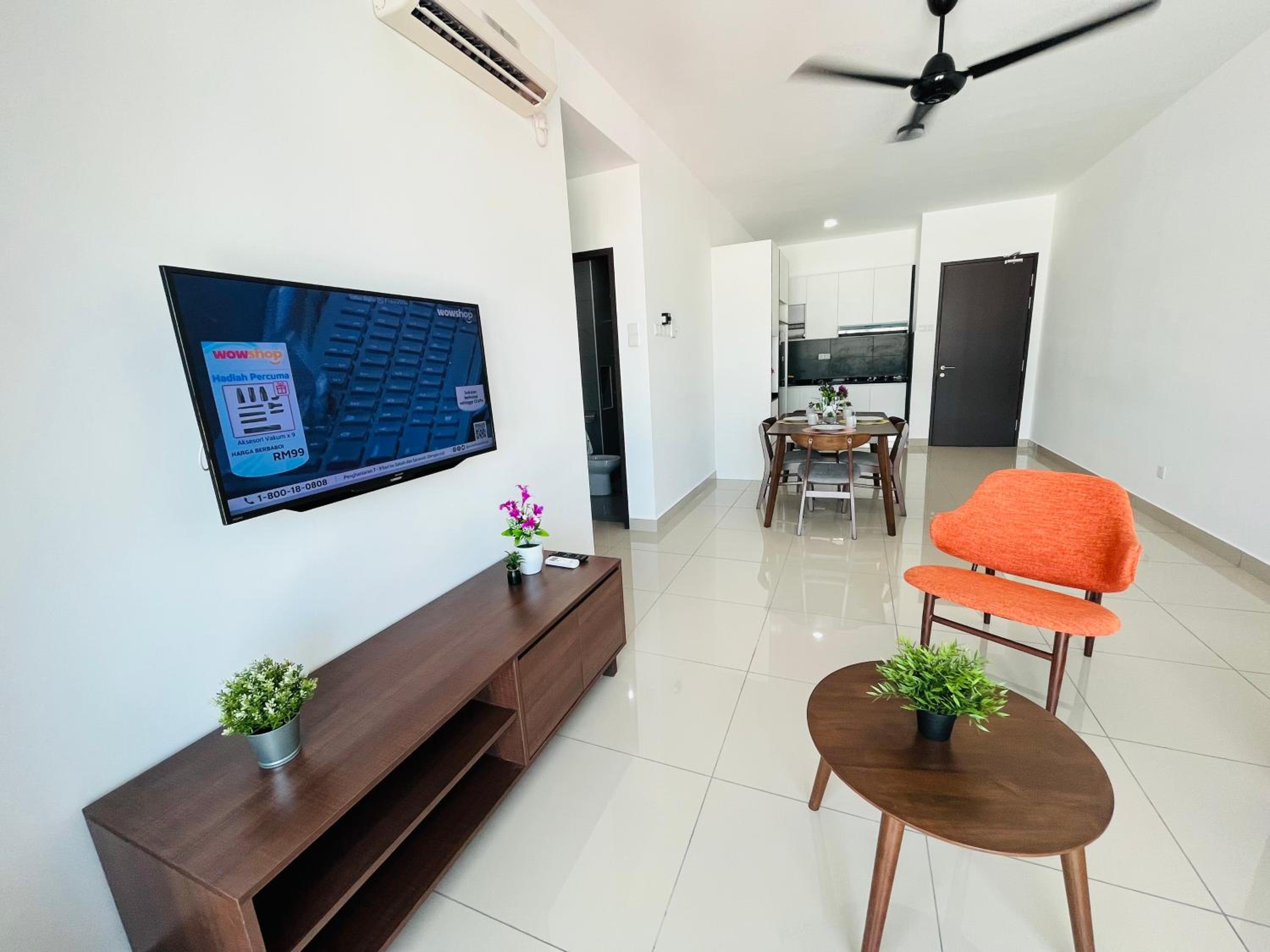 Two-Bedroom House - Photo 24