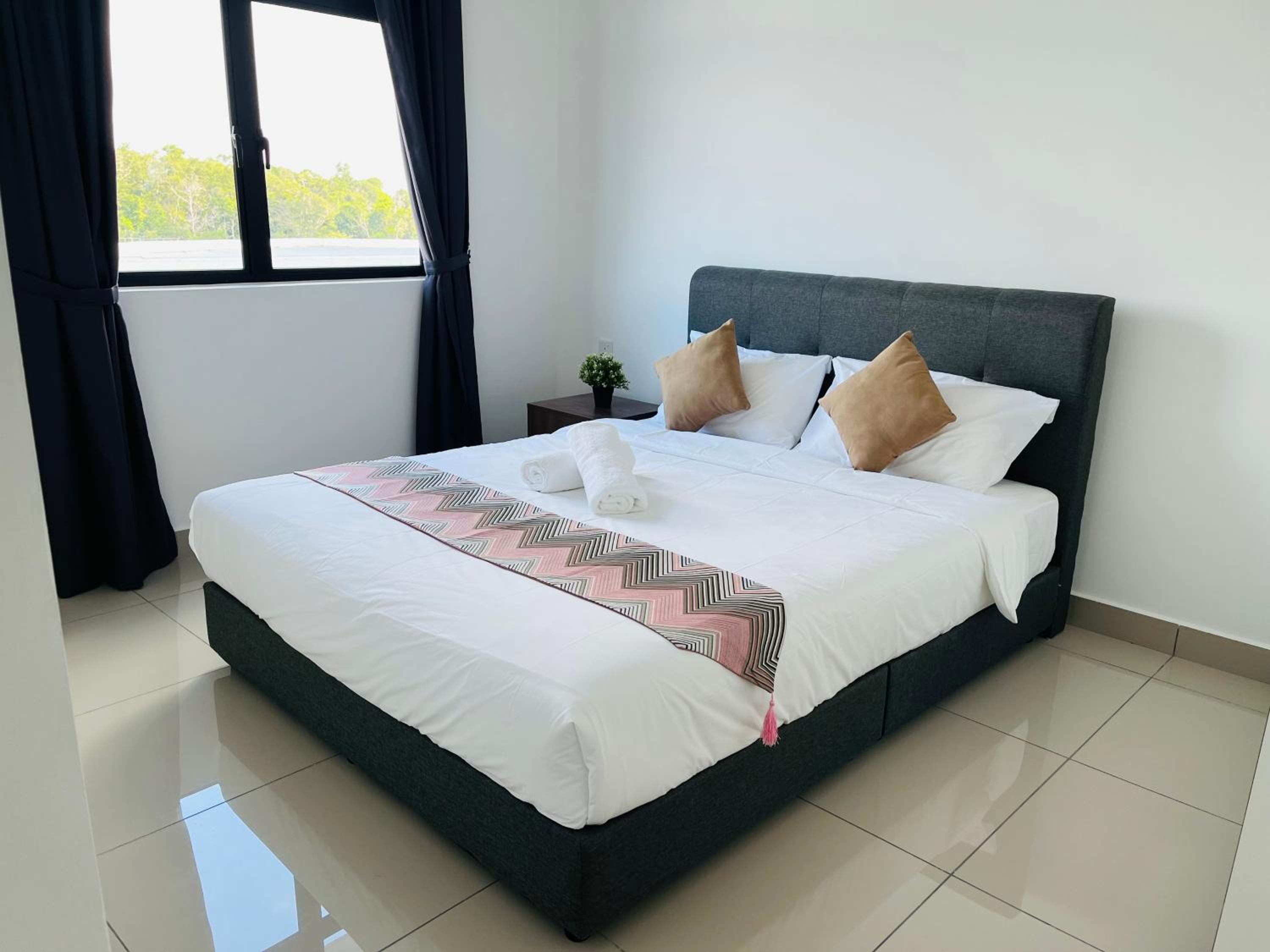Two-Bedroom House - Photo 1
