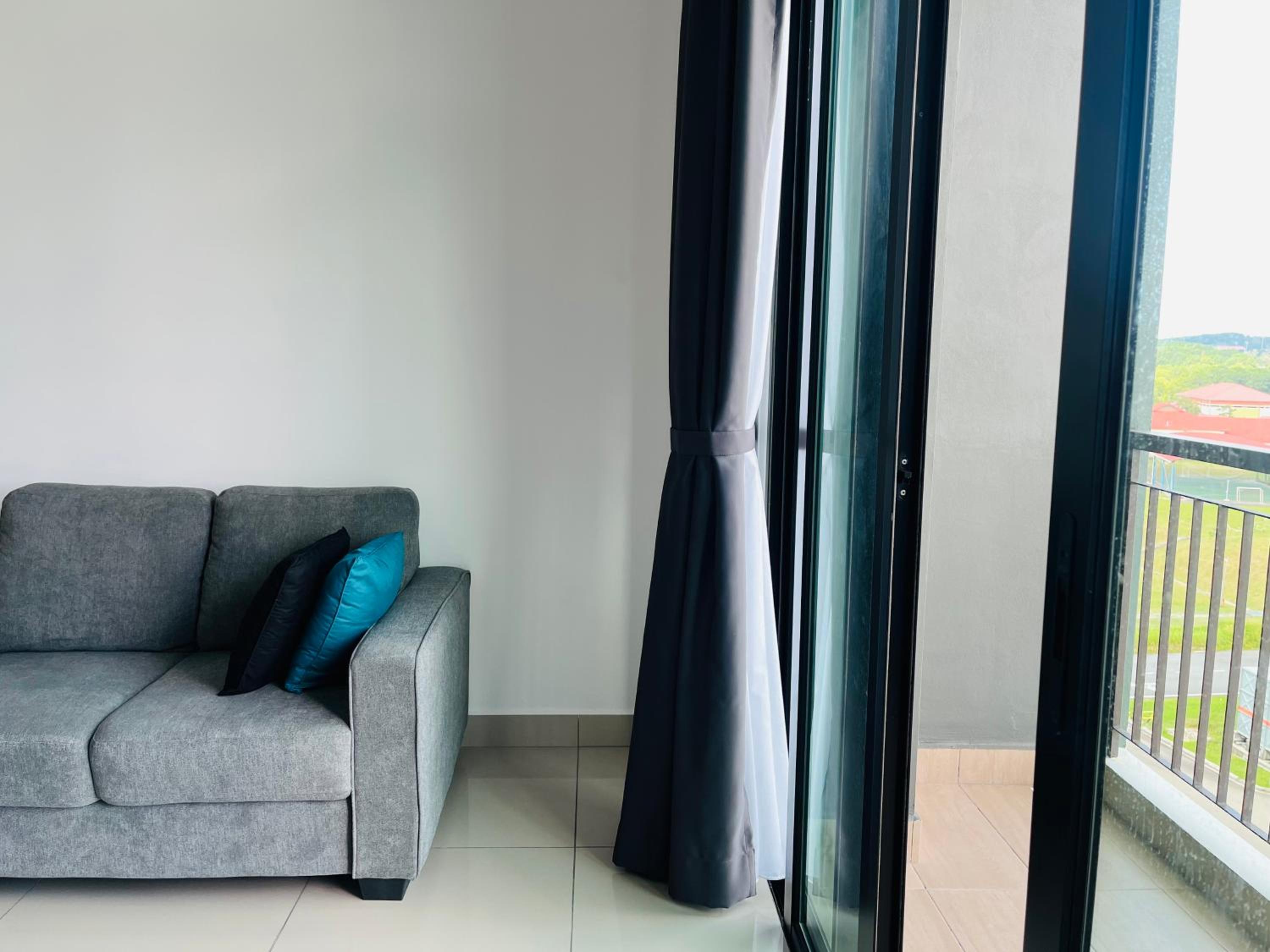 Two-Bedroom House - Photo 10