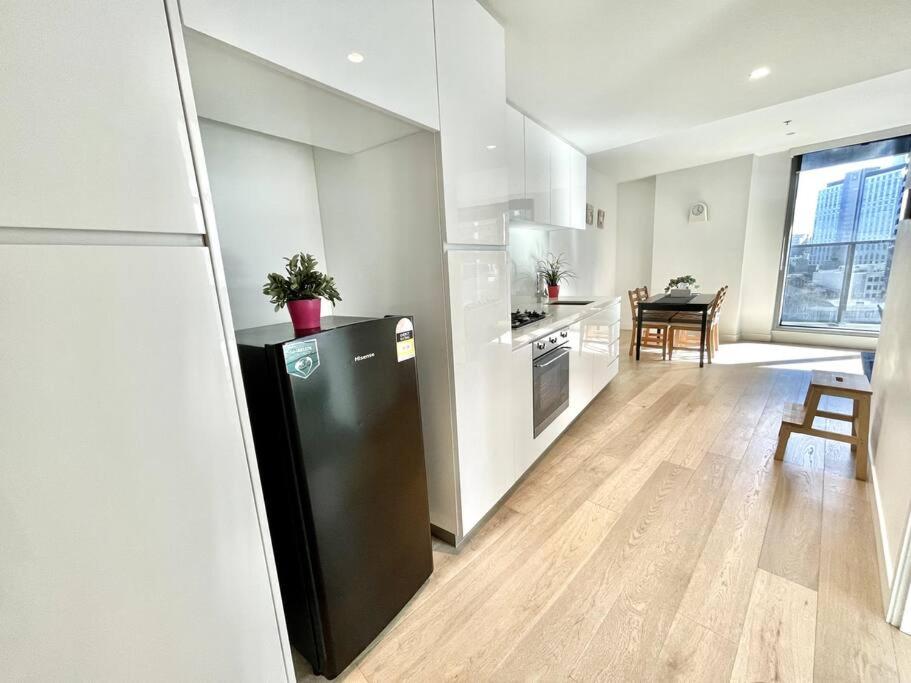 One-Bedroom Apartment - Photo 17