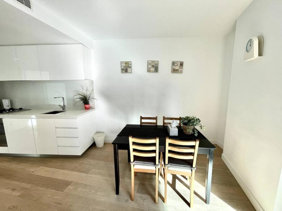 One-Bedroom Apartment - Photo 20