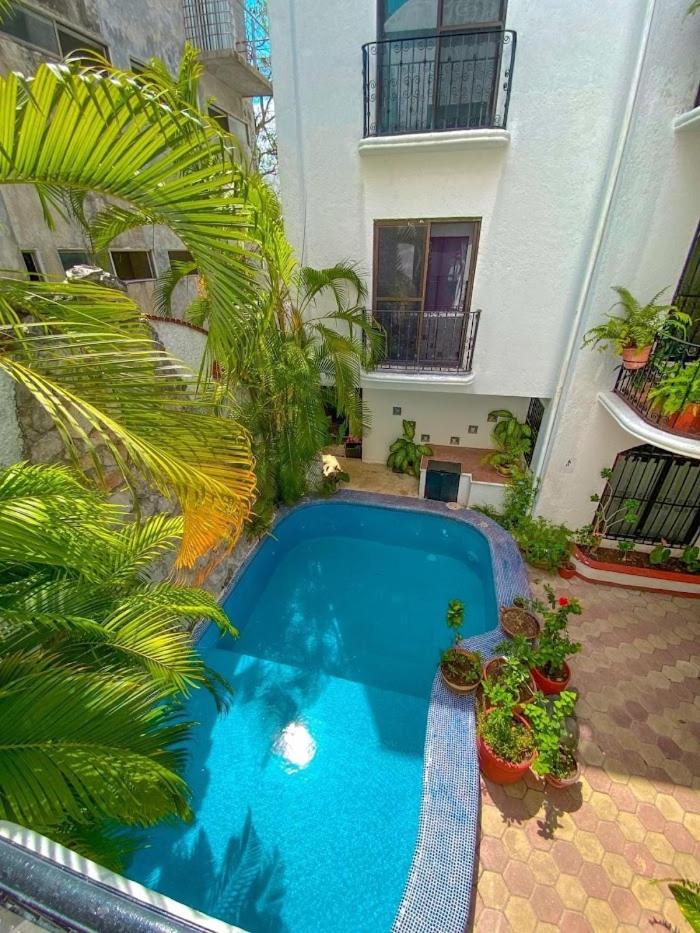 Apartment with Terrace - Photo 6