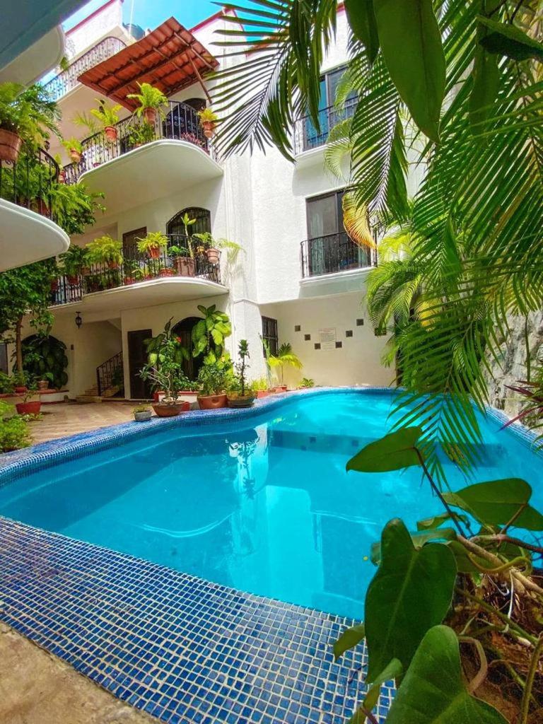 Apartment with Terrace - Photo 32