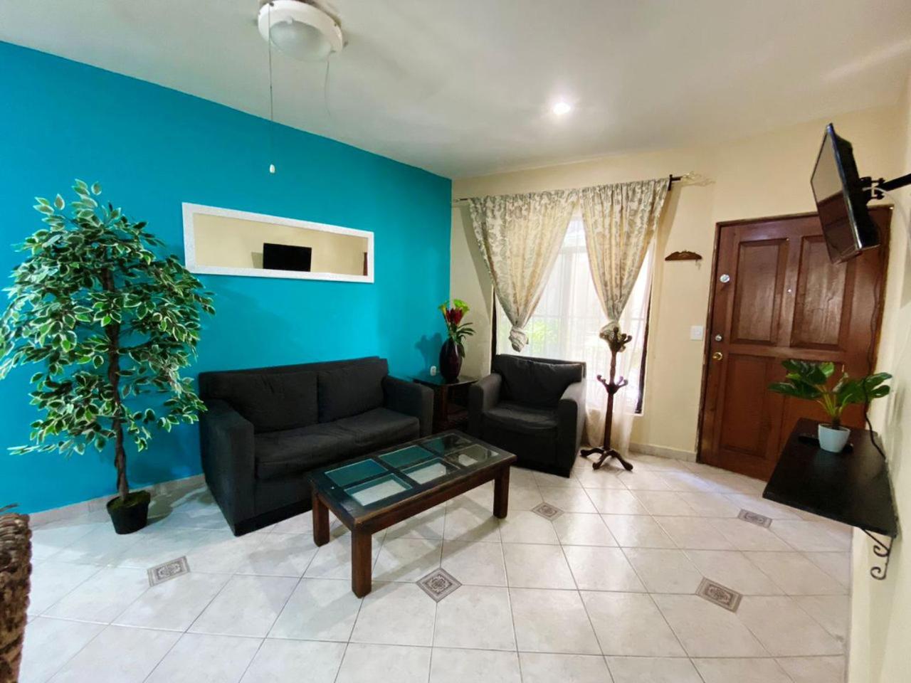 Apartment with Terrace - Photo 18