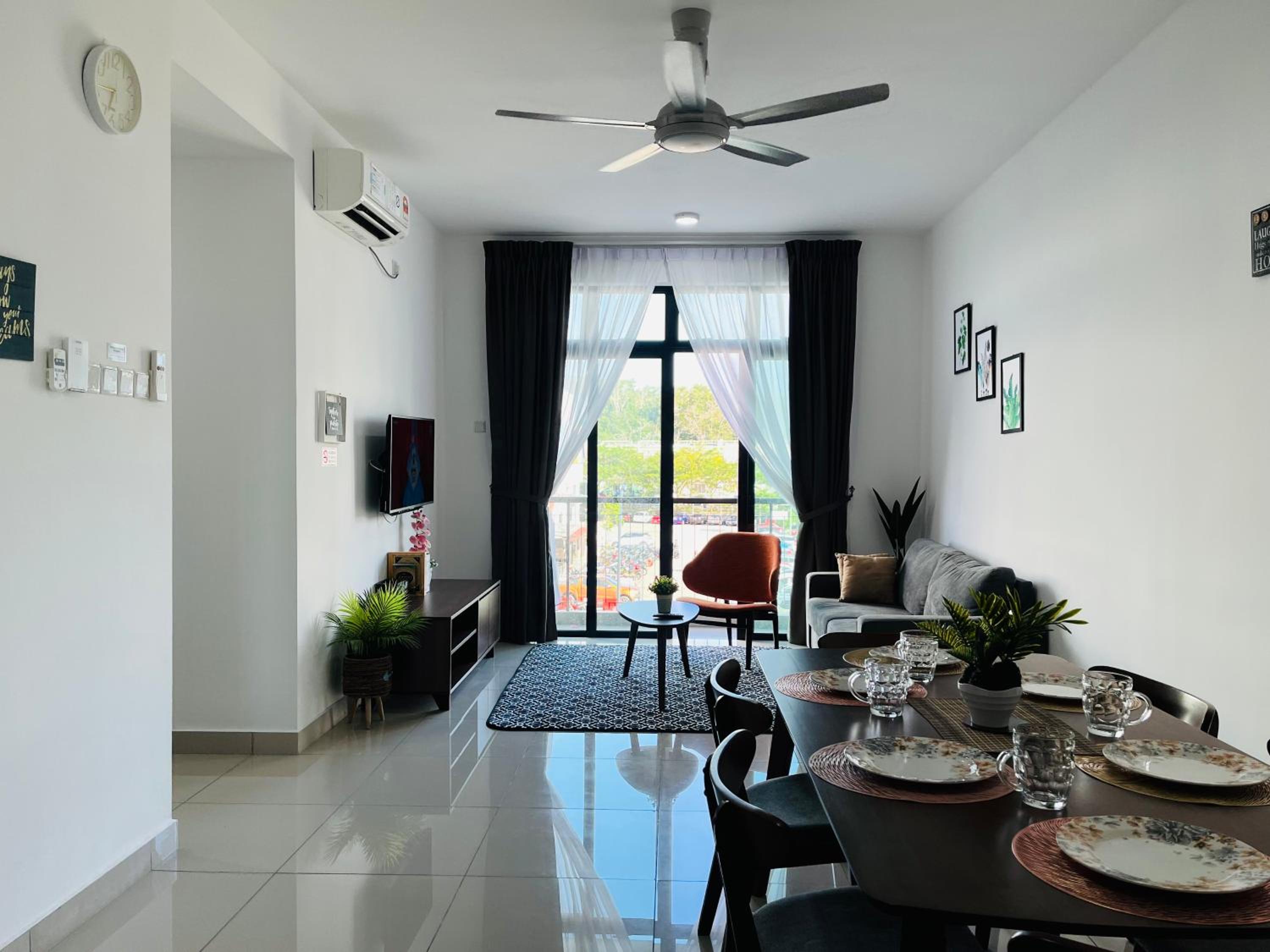 Three-Bedroom House - Photo 11