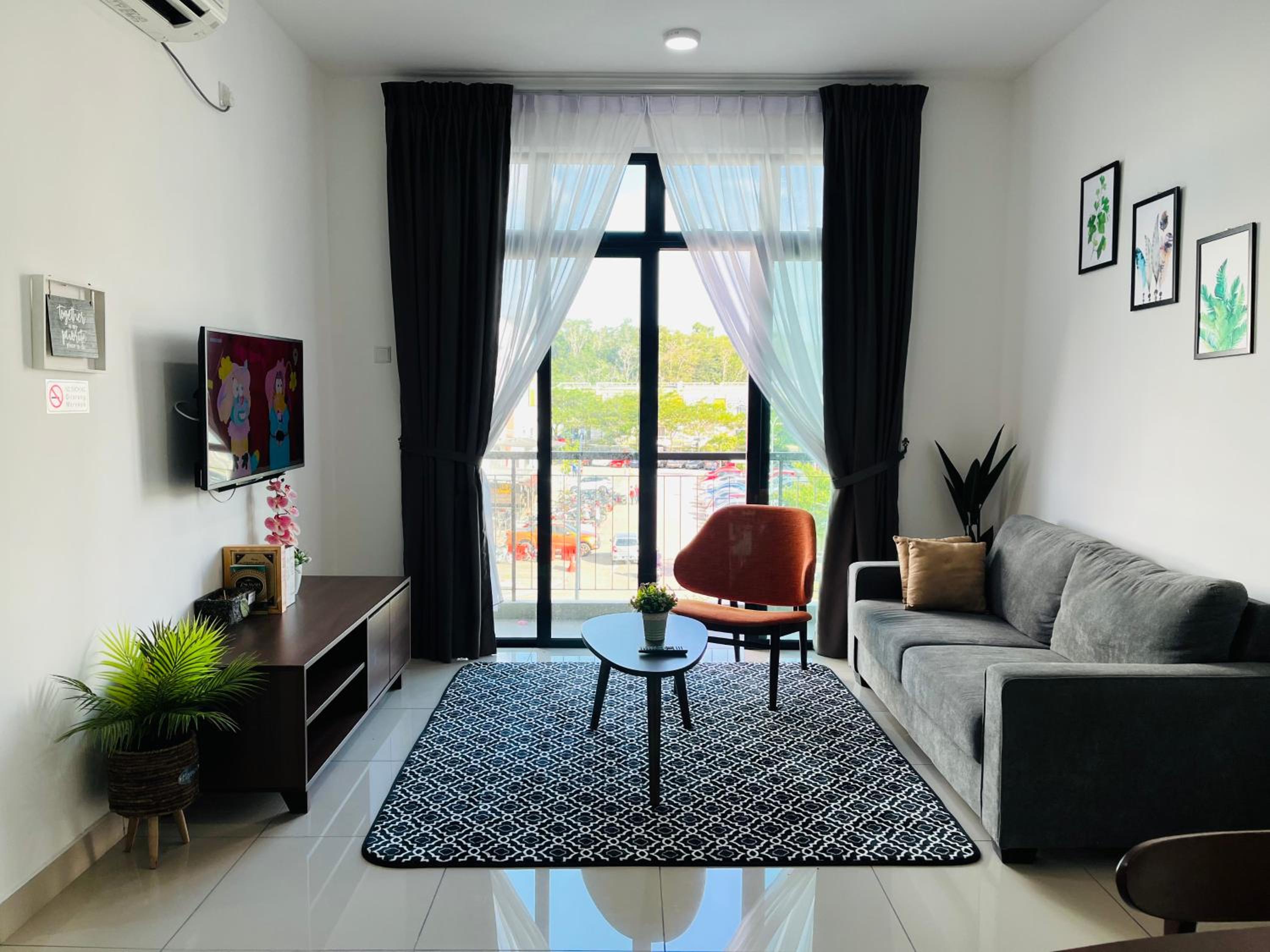 Three-Bedroom House - Photo 20