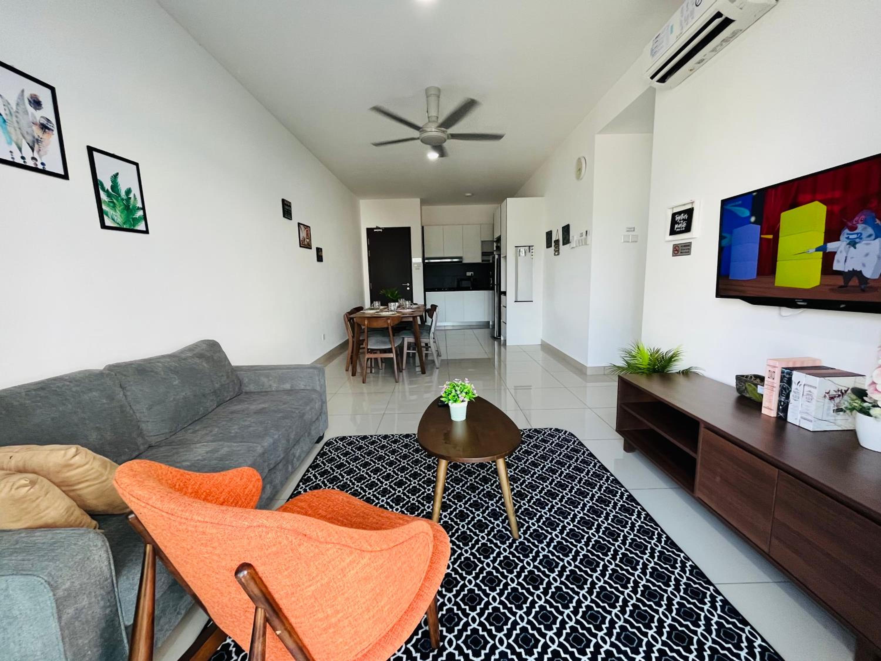 Three-Bedroom House - Photo 21