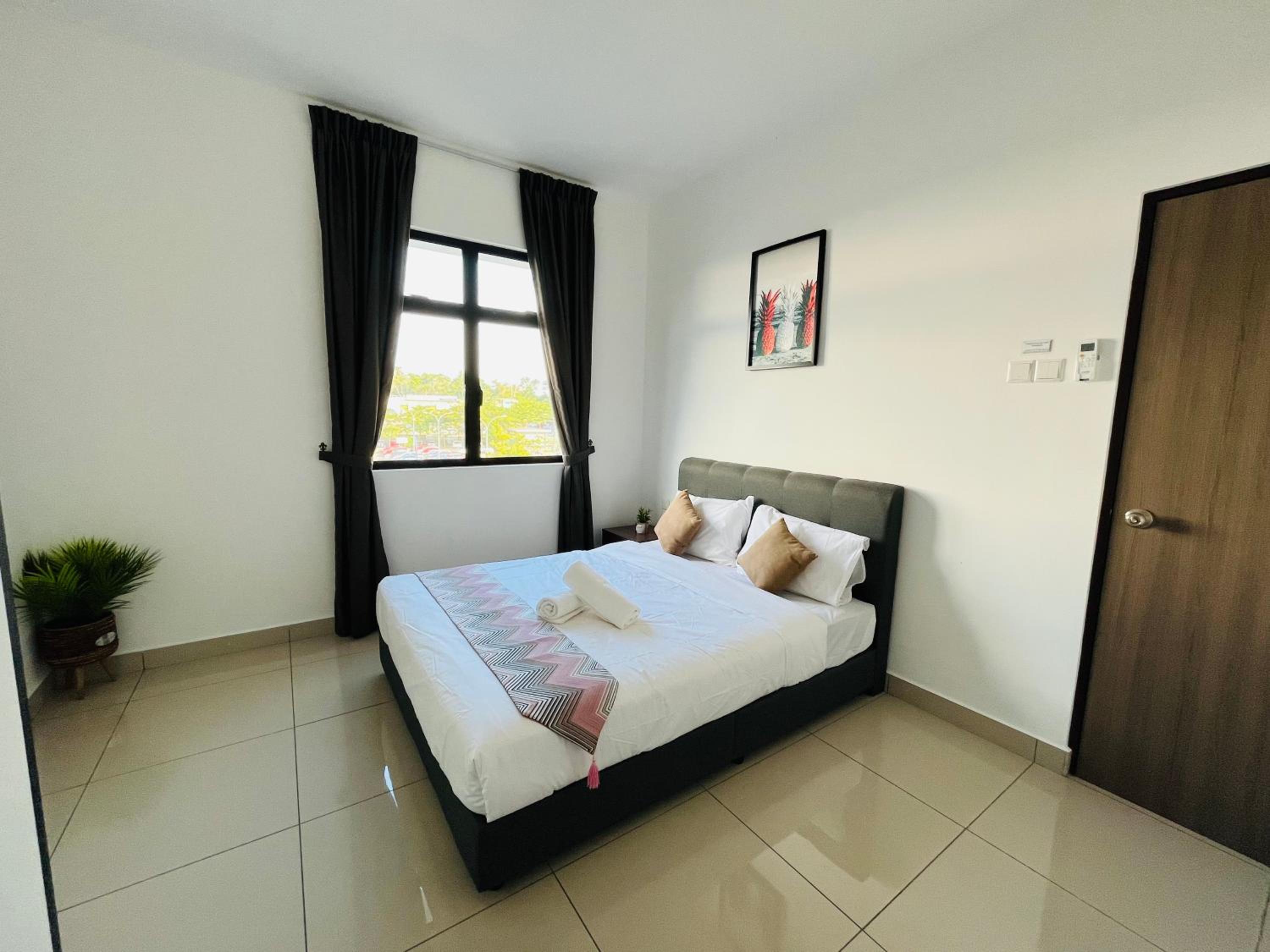 Three-Bedroom House - Photo 13