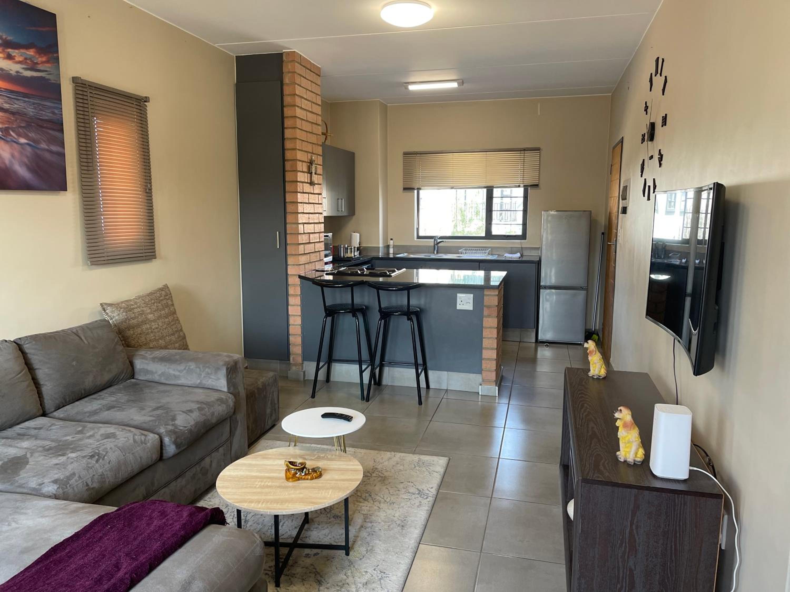 Two-Bedroom Apartment - Photo 11