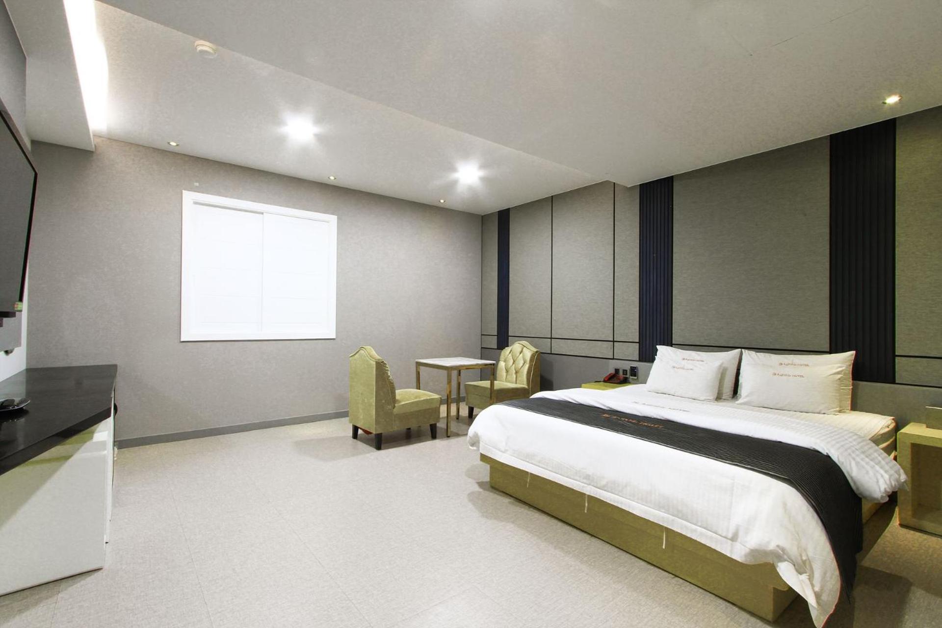 Superior Double Room - Photo 9