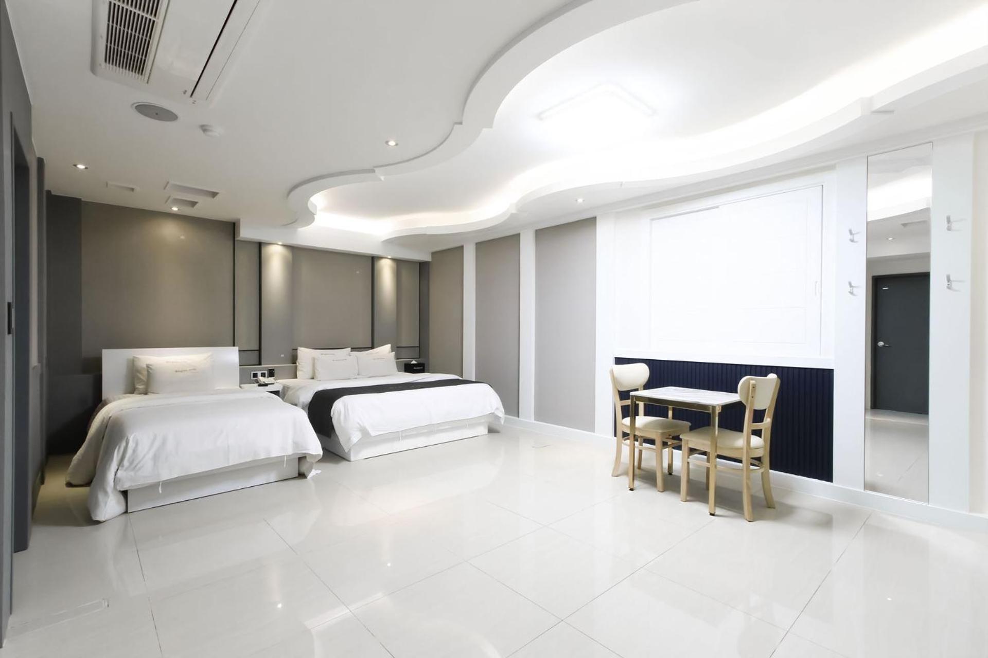Double or Twin Room - Photo 1