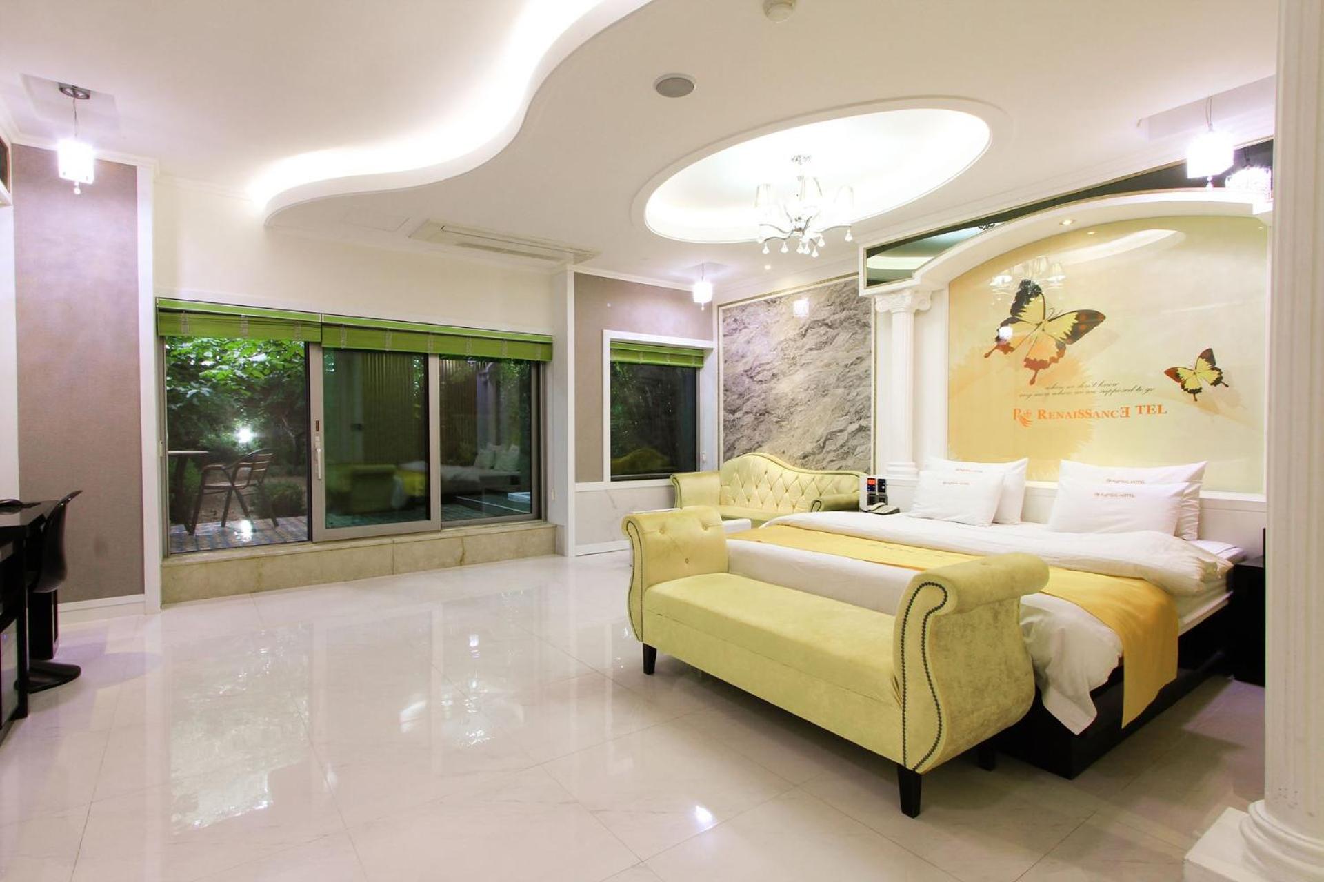 King Room with Spa Bath - Photo 21