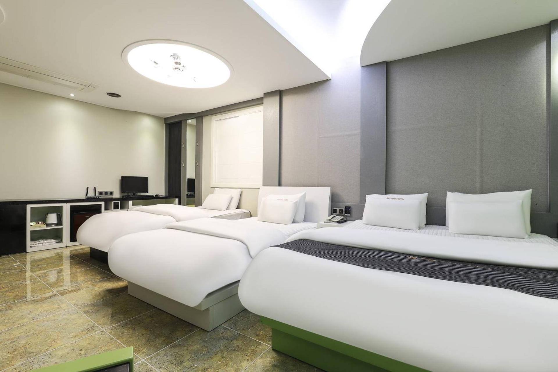 Triple Room - Photo 1