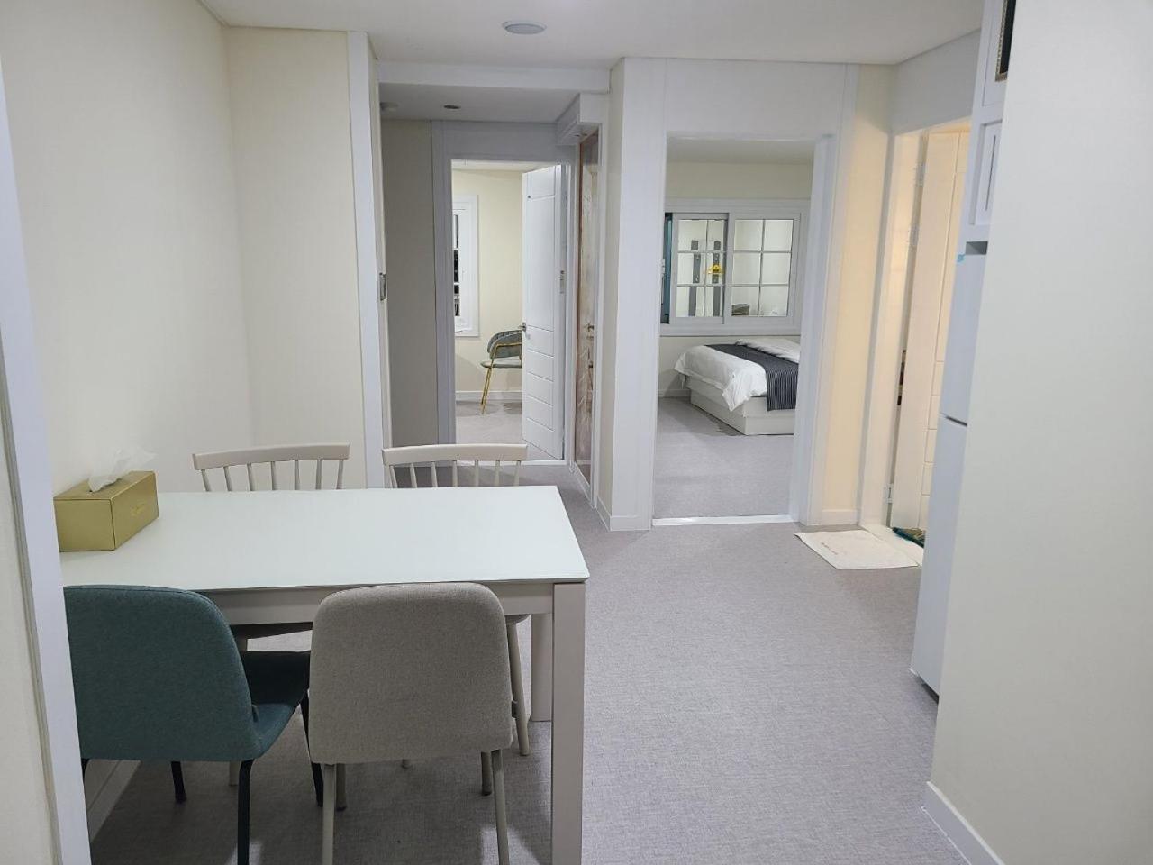 Standard Family Room - Photo 2