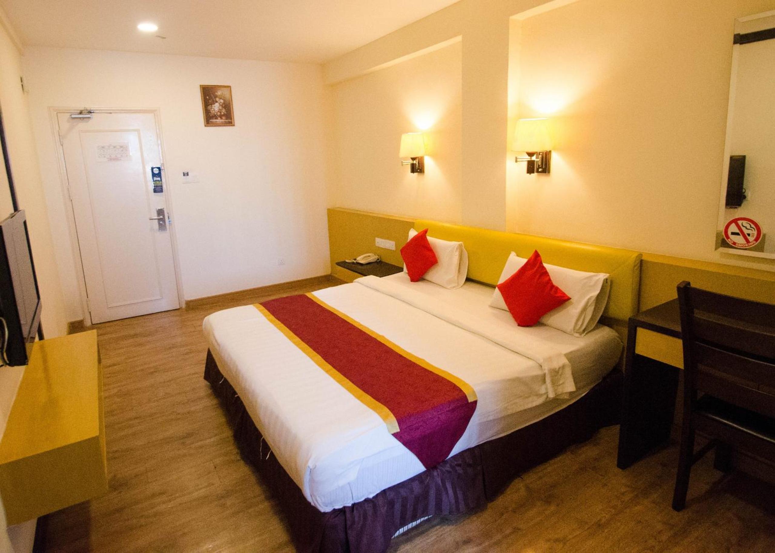Large Double Room photo 2