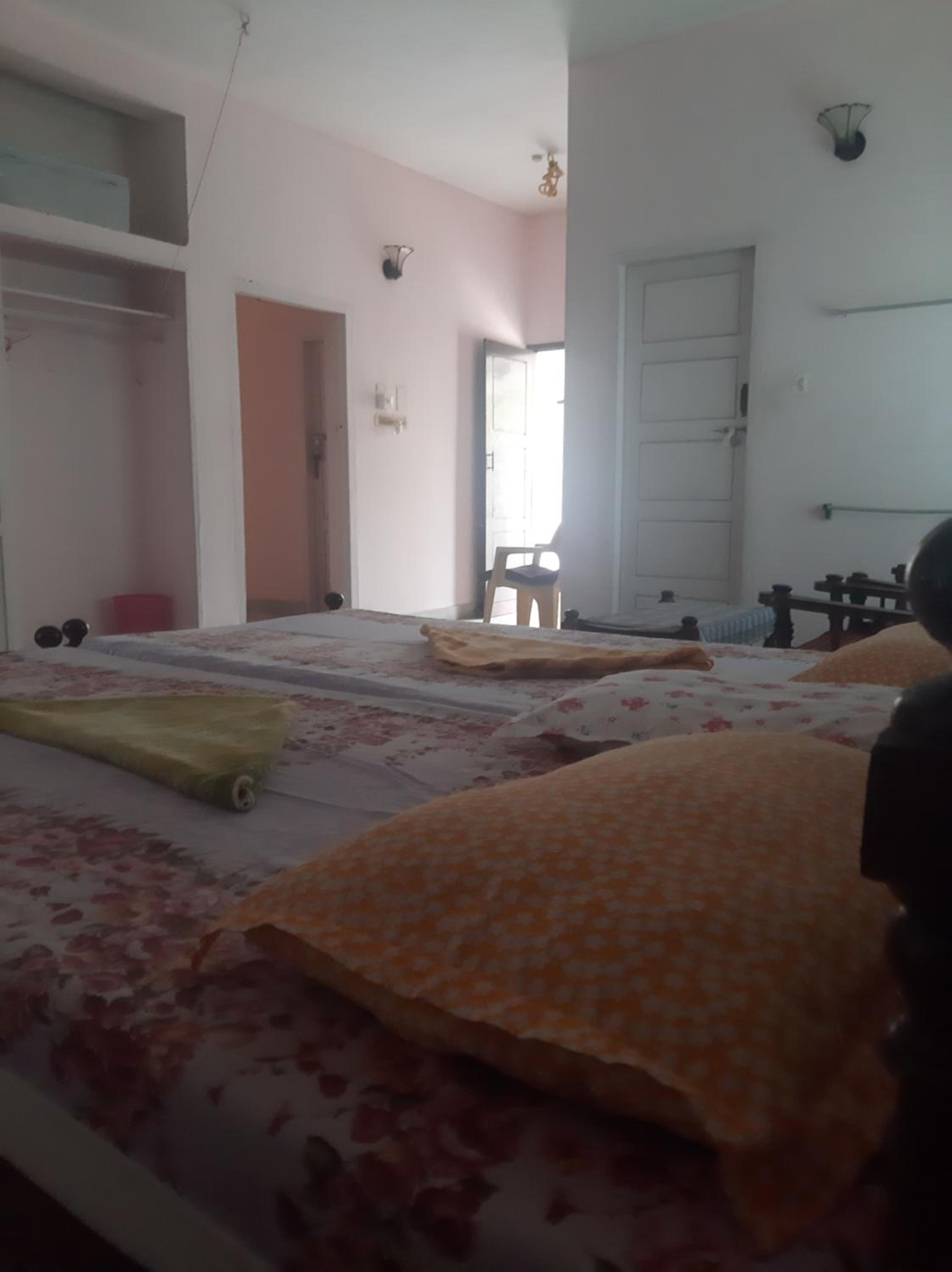 Standard King Room photo 2