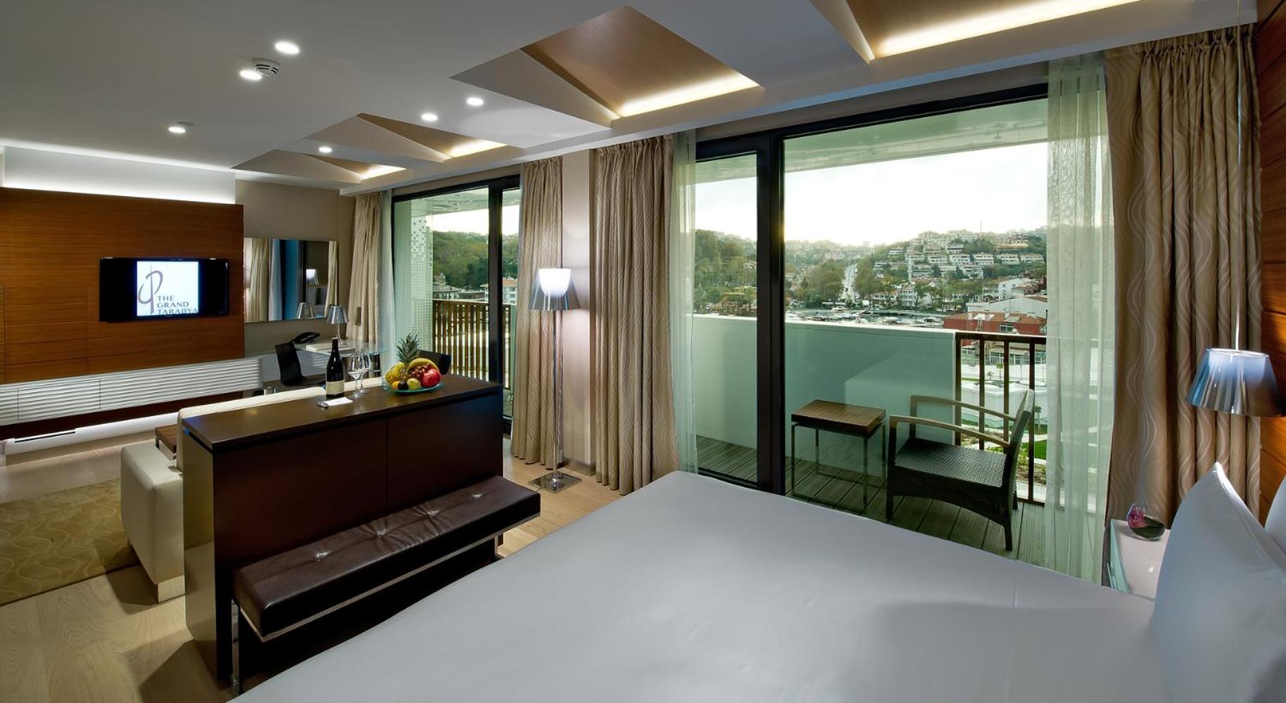 Deluxe Junior Suite Marina View