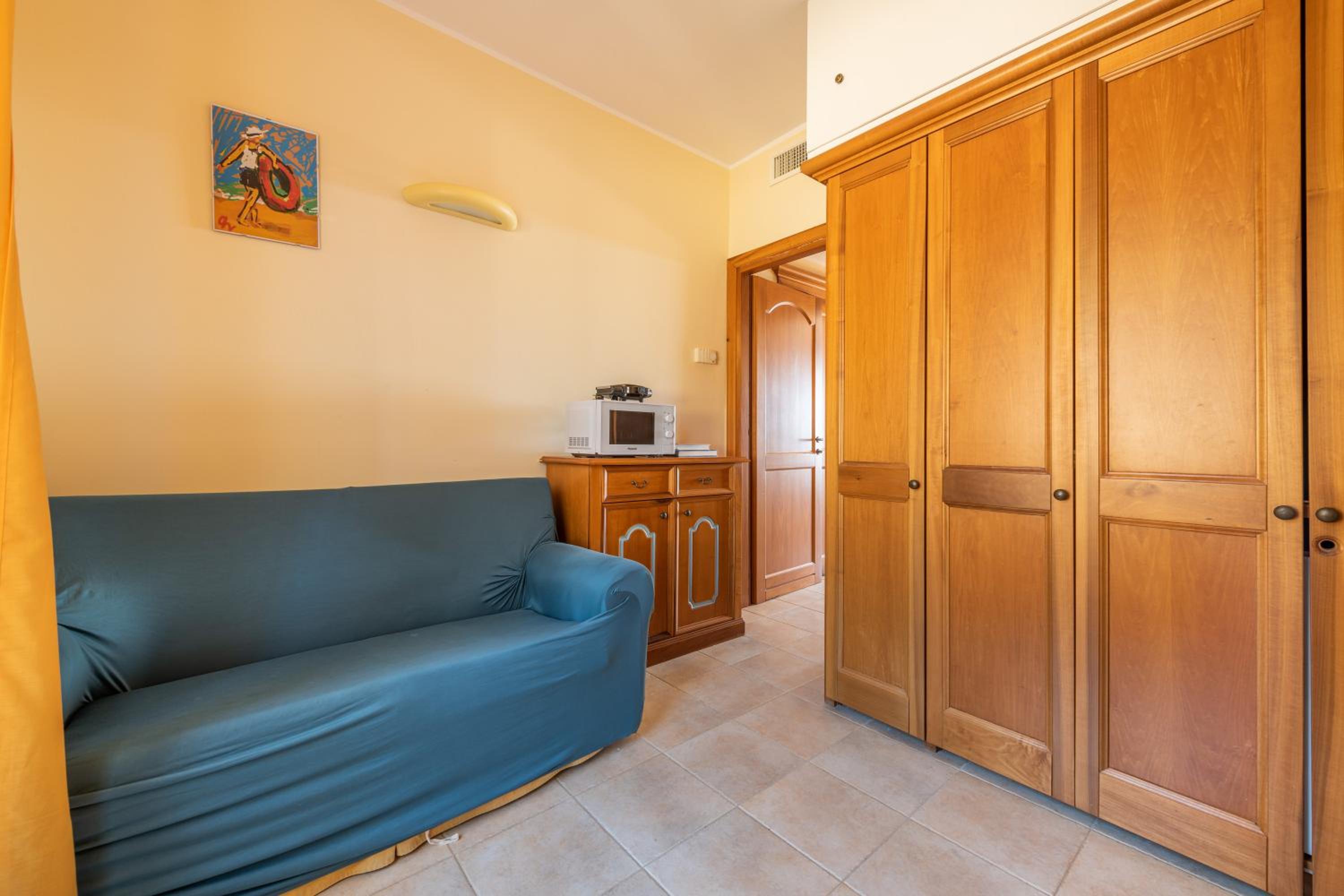 One-Bedroom House photo 1