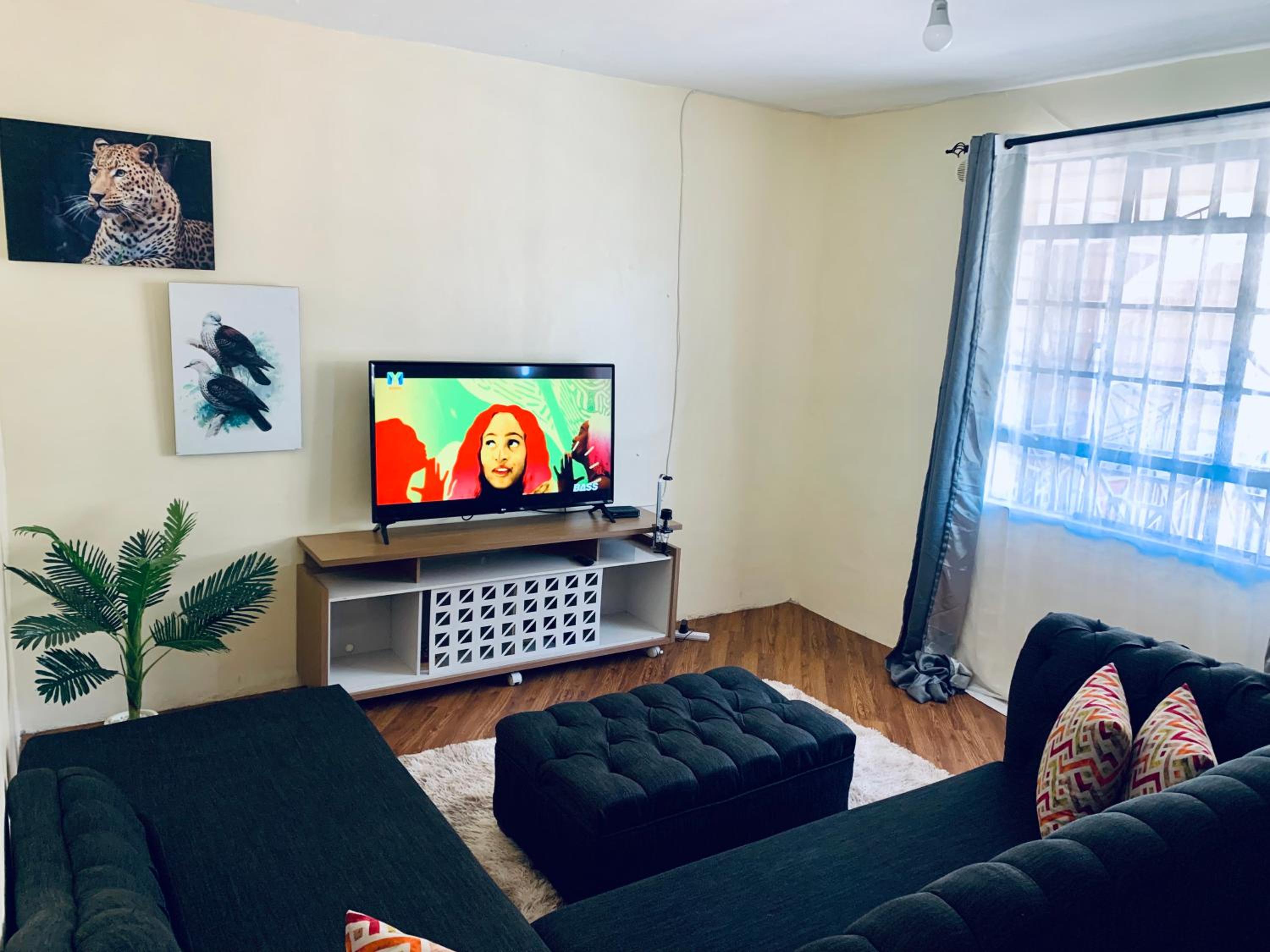 One-Bedroom Apartment photo 1