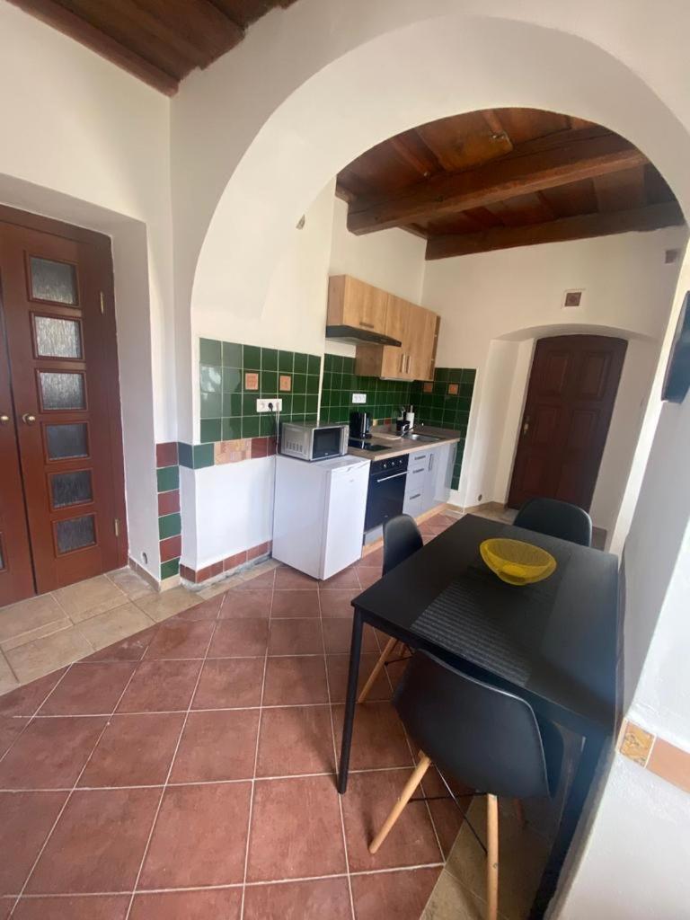 One-Bedroom Apartment - Photo 33