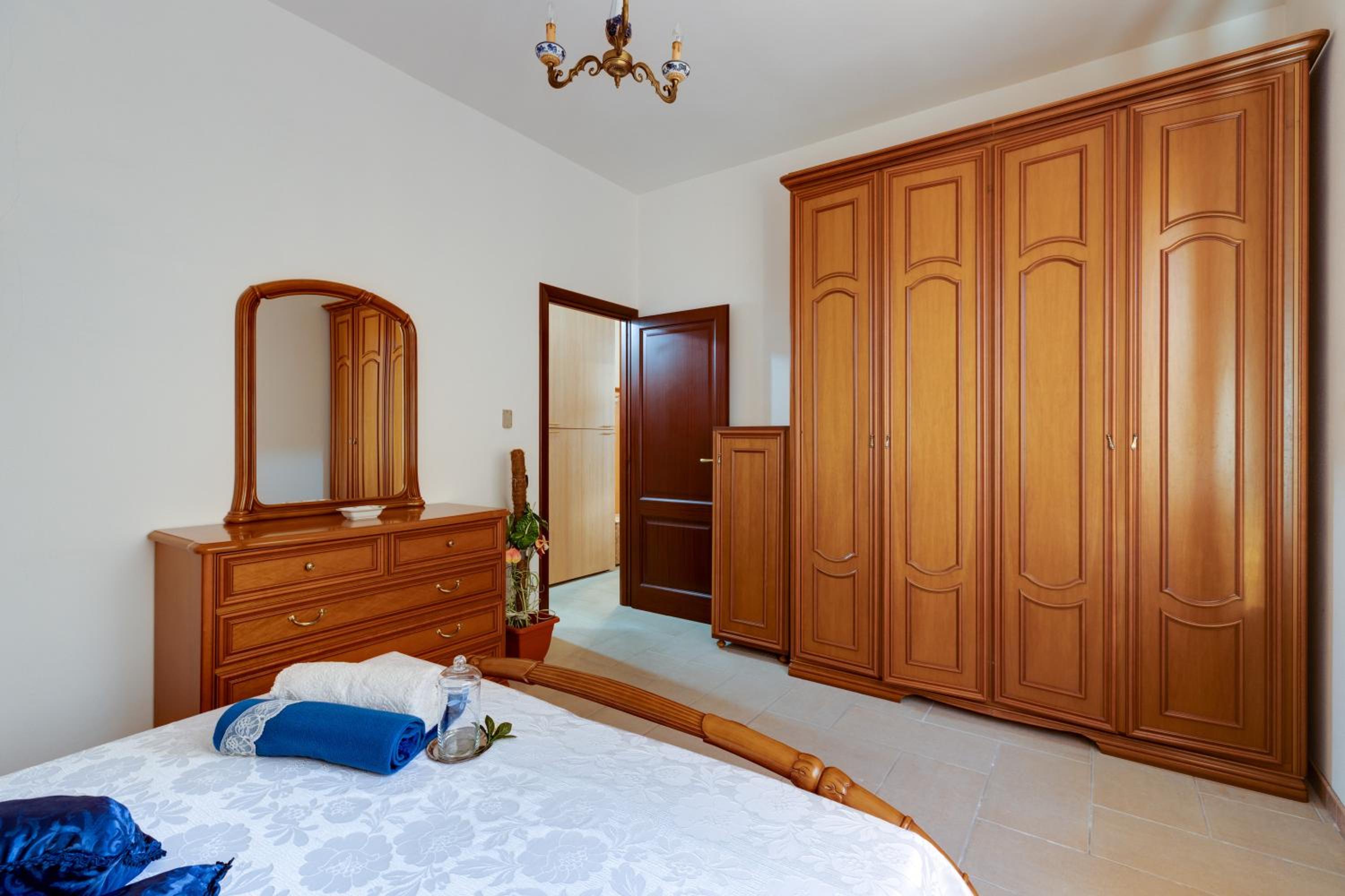 One-Bedroom House photo 3