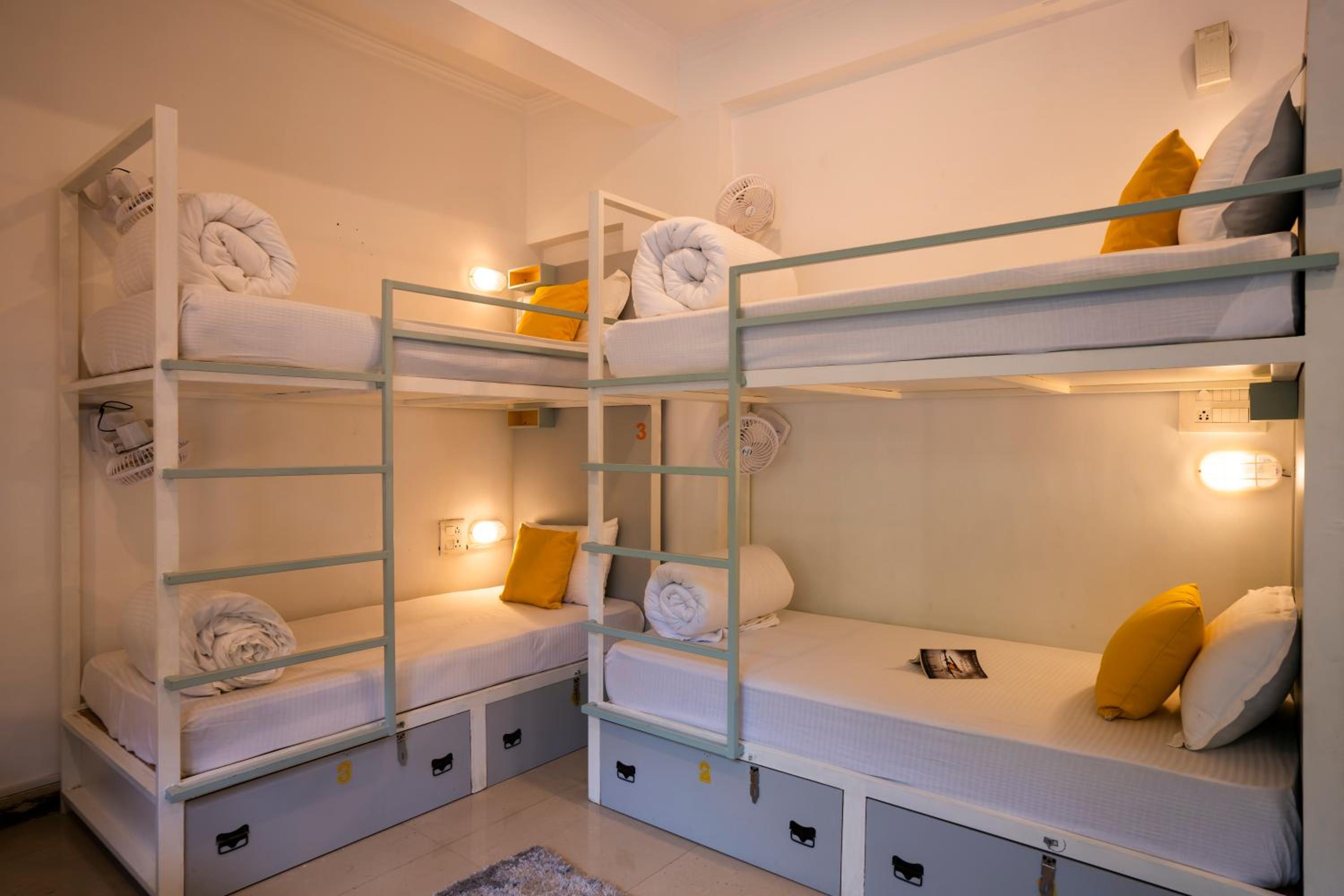 Bed in 6-Bed Mixed Dormitory Room photo 1