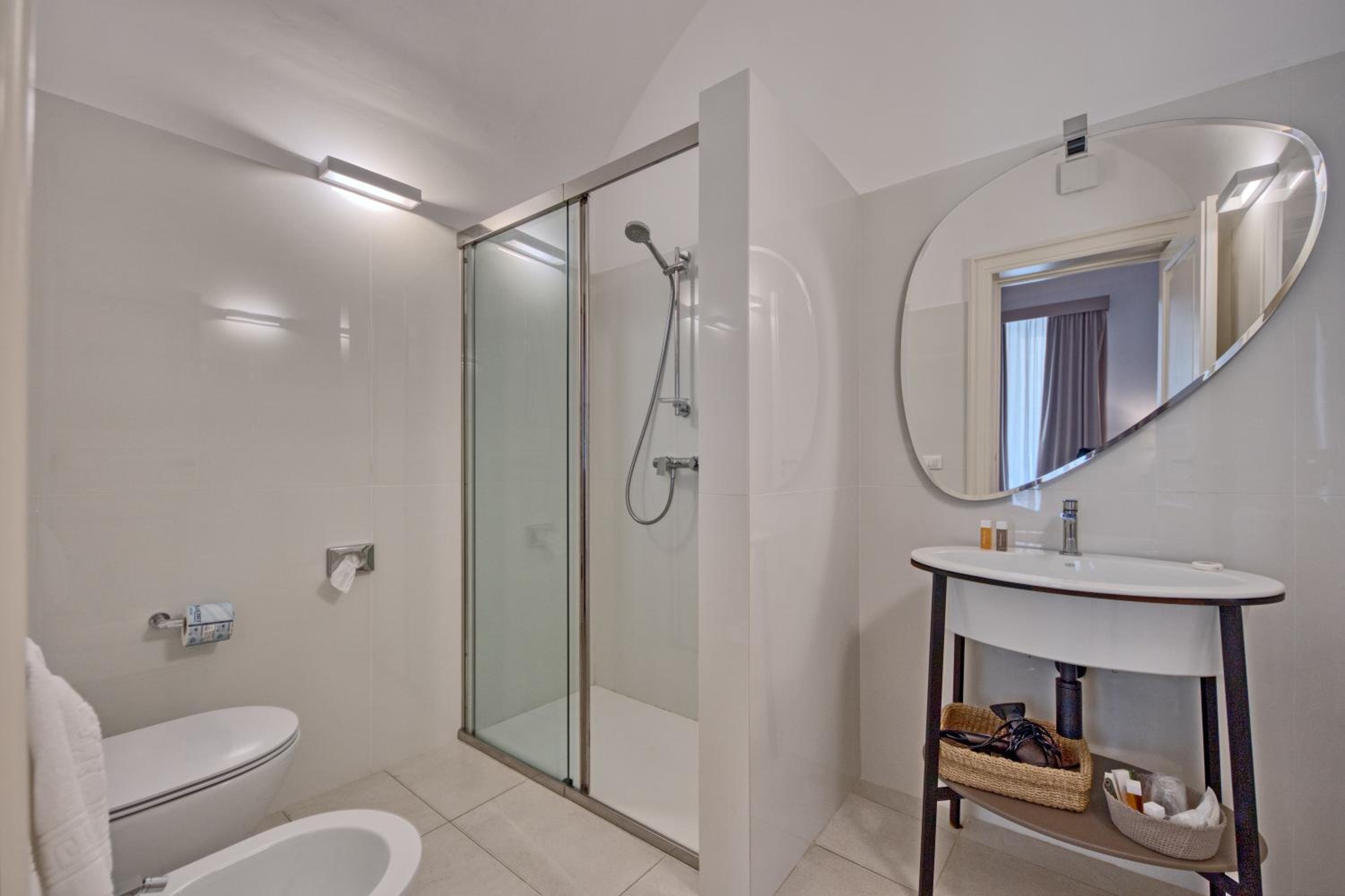 Deluxe Double Room - Photo 4