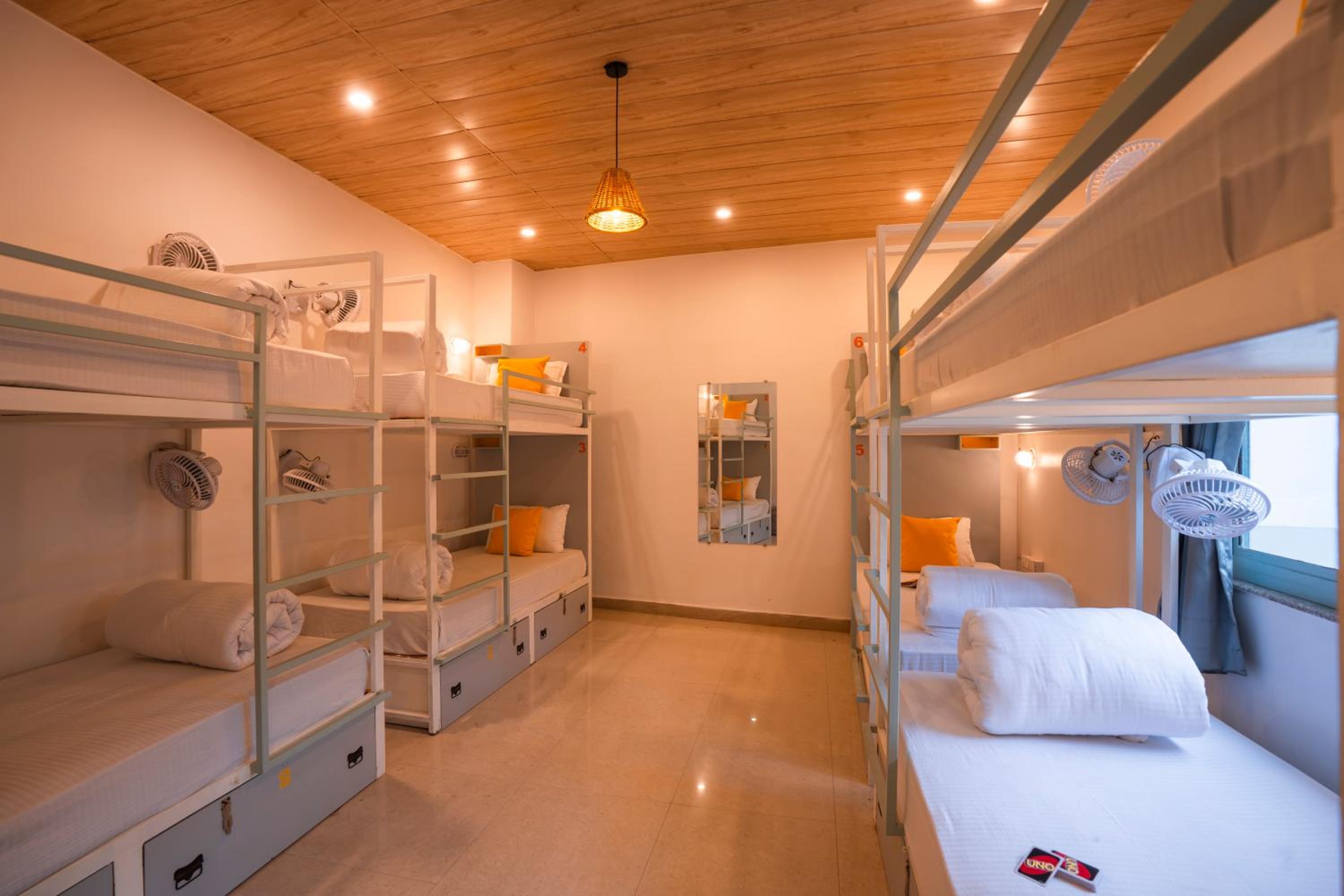 Bed in 8-Bed Mixed Dormitory Room photo 1