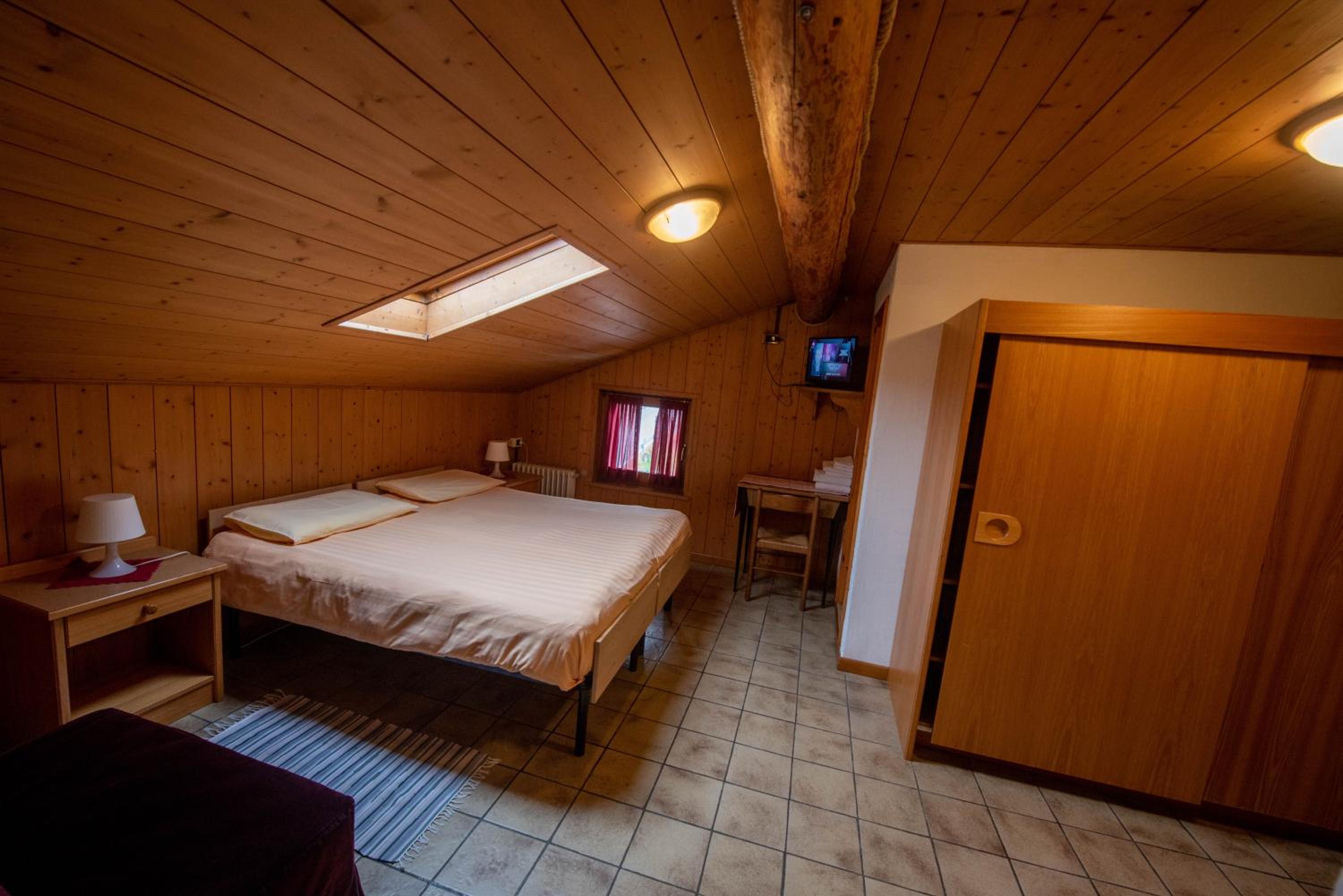 Family Double Room - Photo 1
