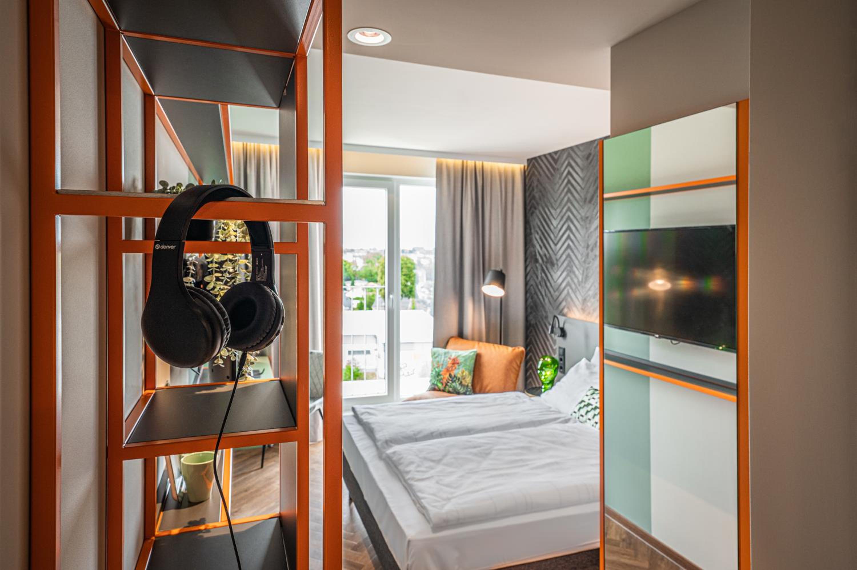 Business Twin Room photo 3
