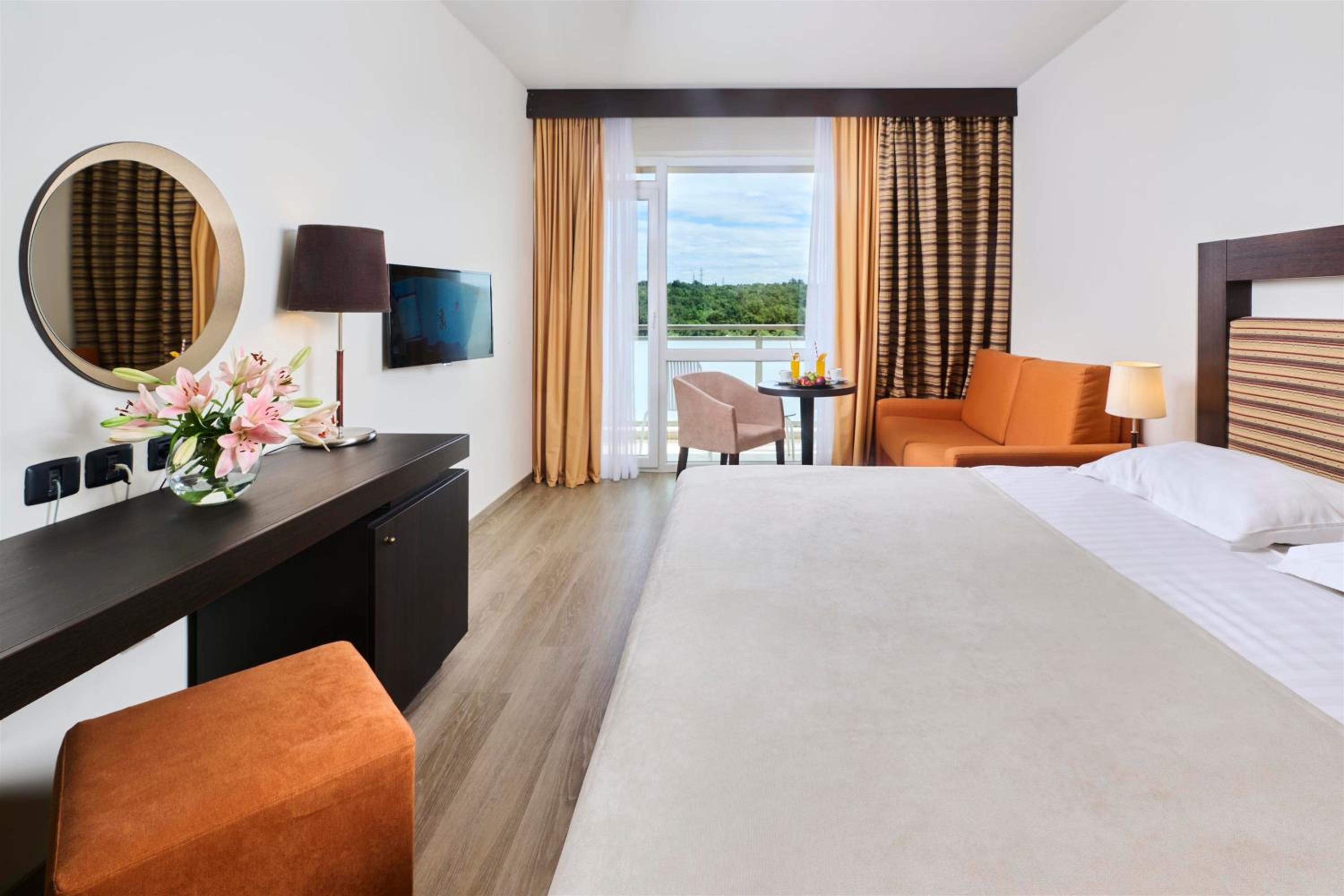 Classic Room with Balcony Park Side - Extra Bed photo 3
