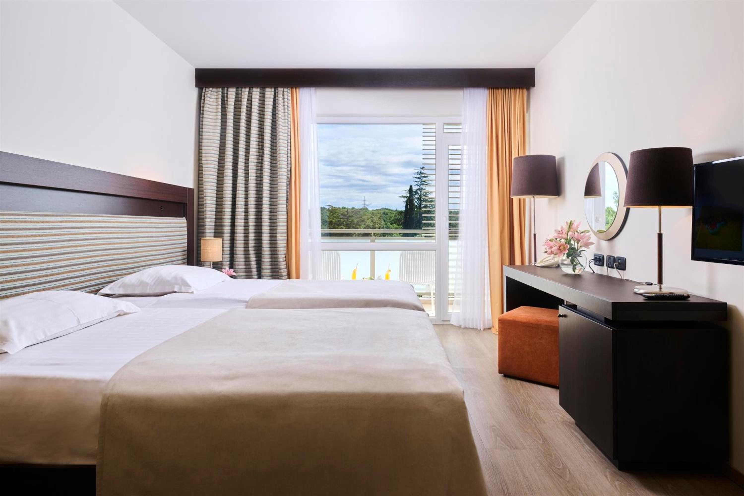 Premium Room with Balcony - Sea Side photo 1
