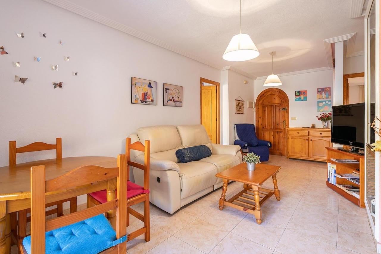 Apartamento con vista a la piscina