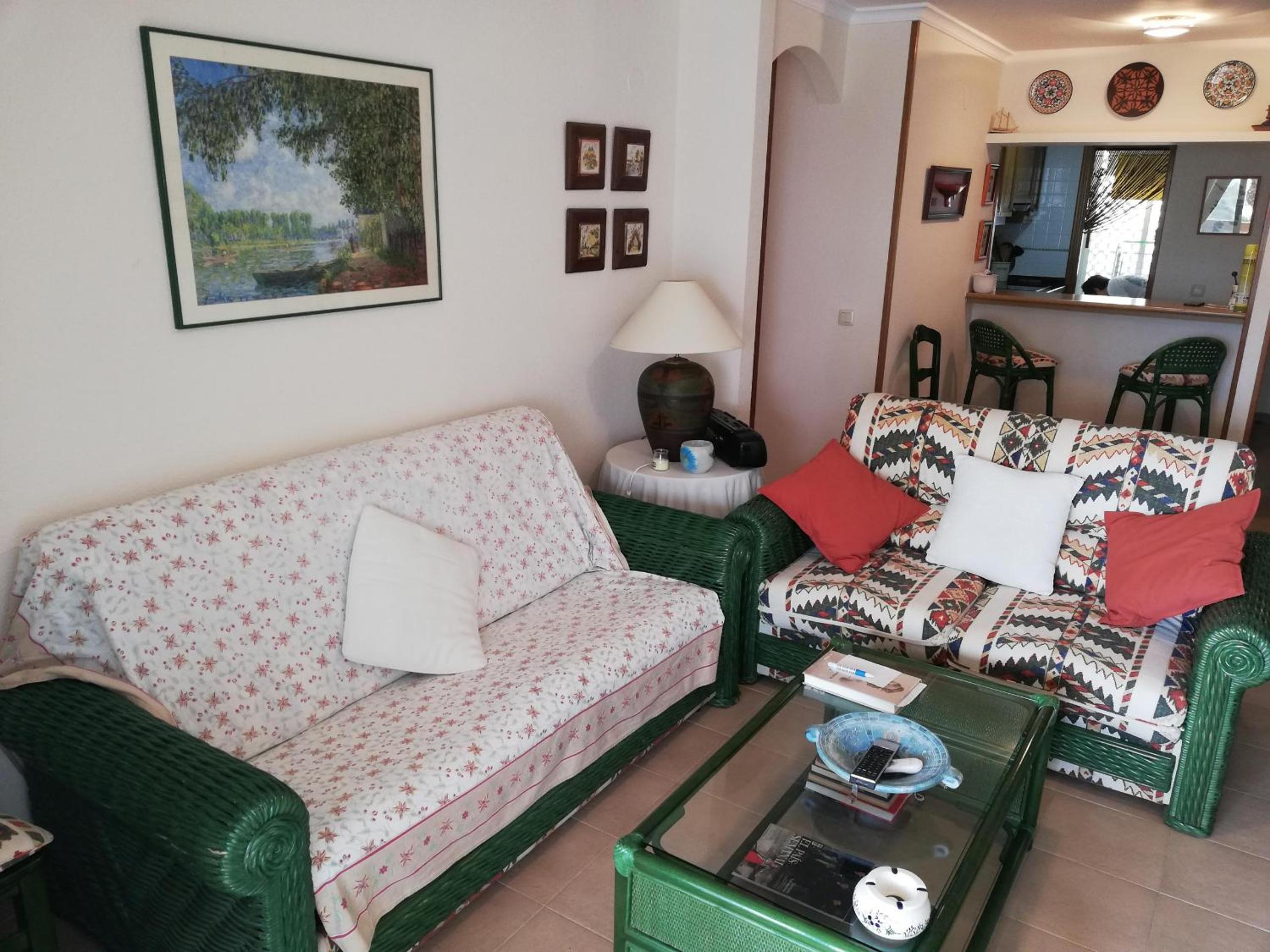 Apartamento con baño compartido