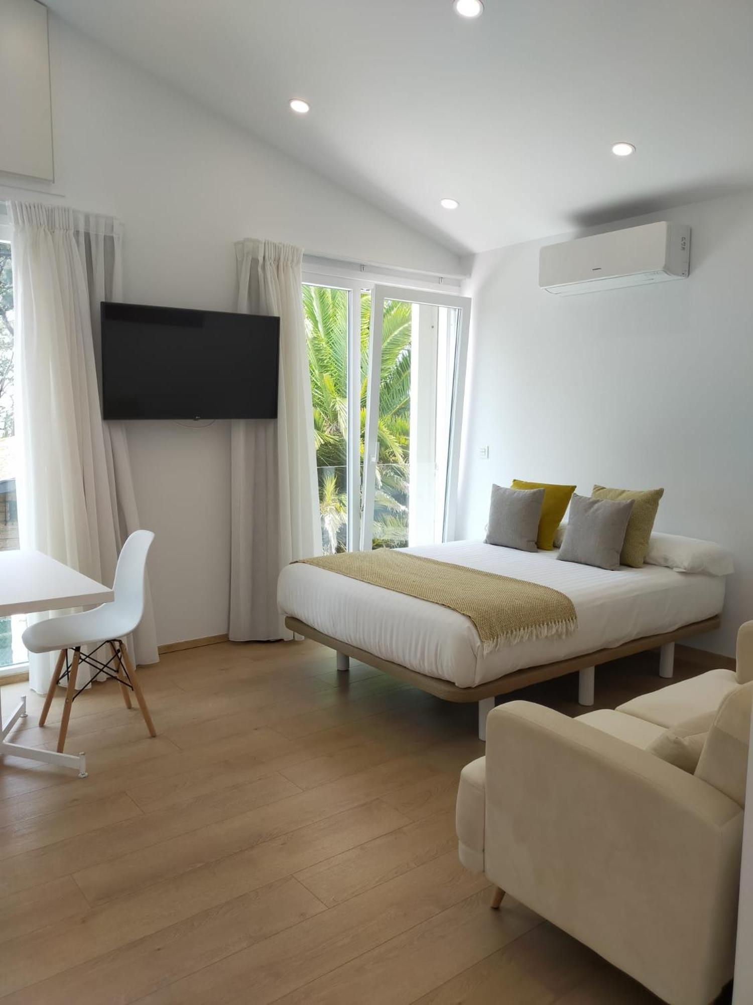 Studio with Sea View