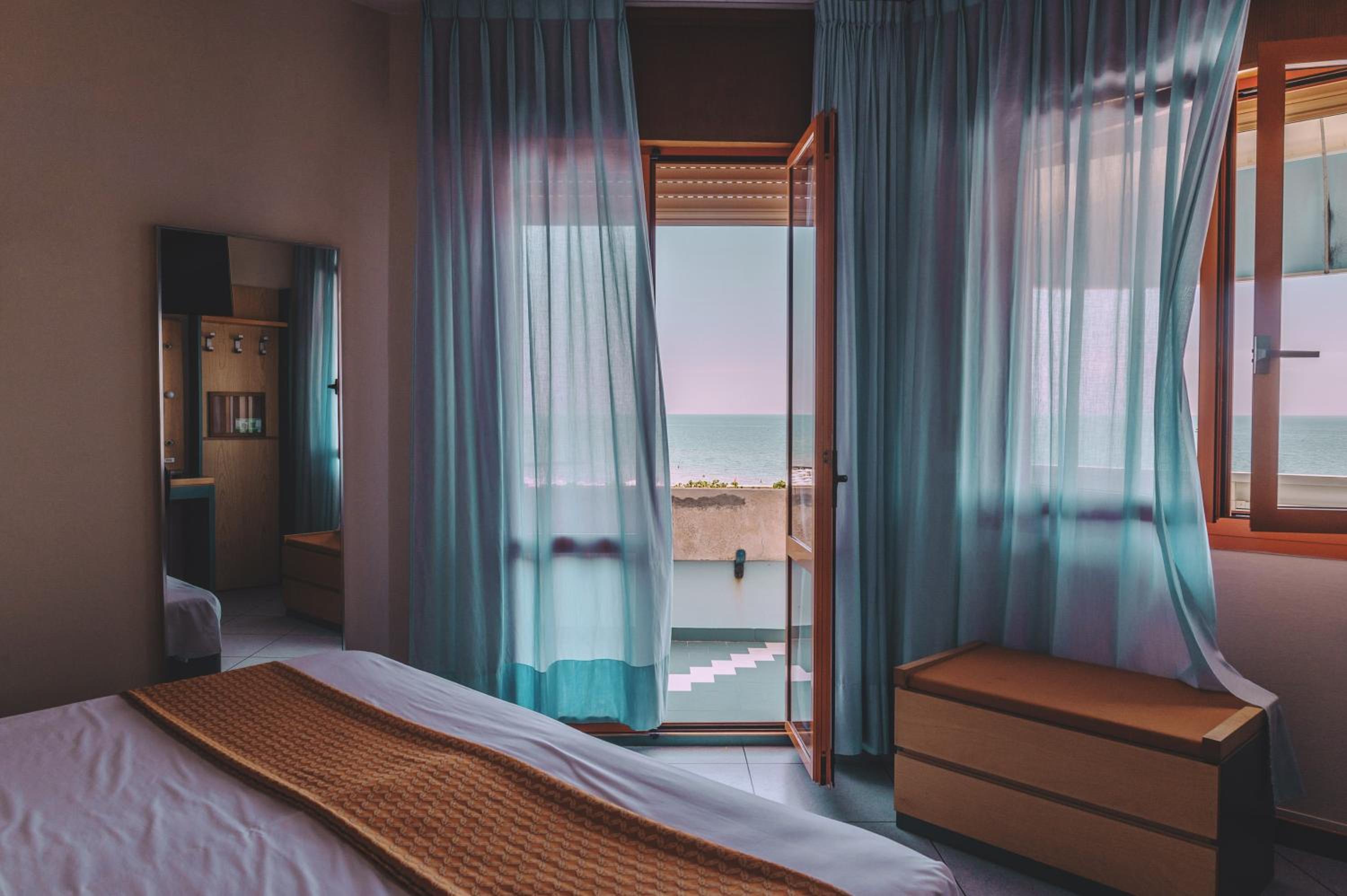 Double Room with Front Sea View photo 2