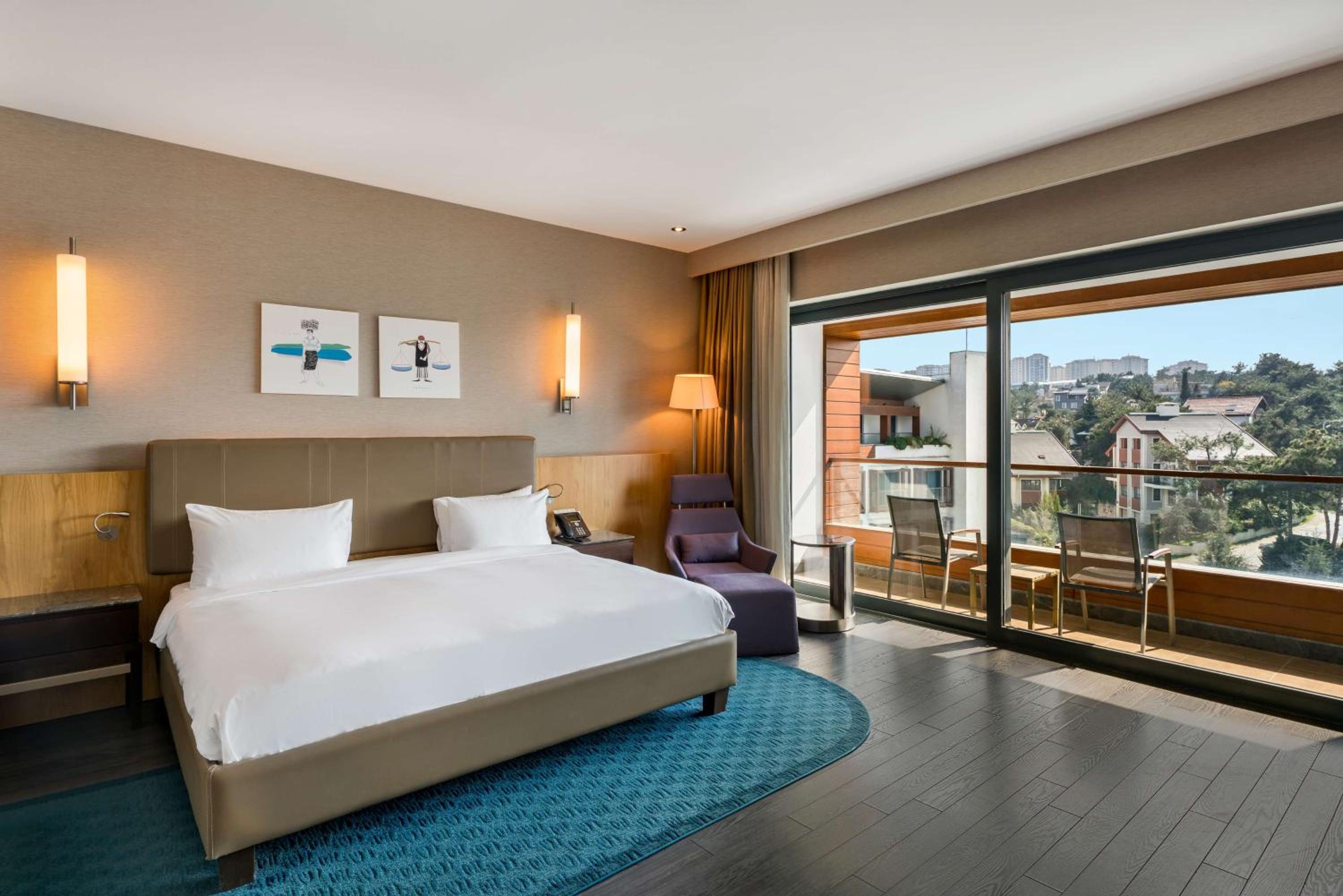 Superior Room with Balcony and Pool View photo 1