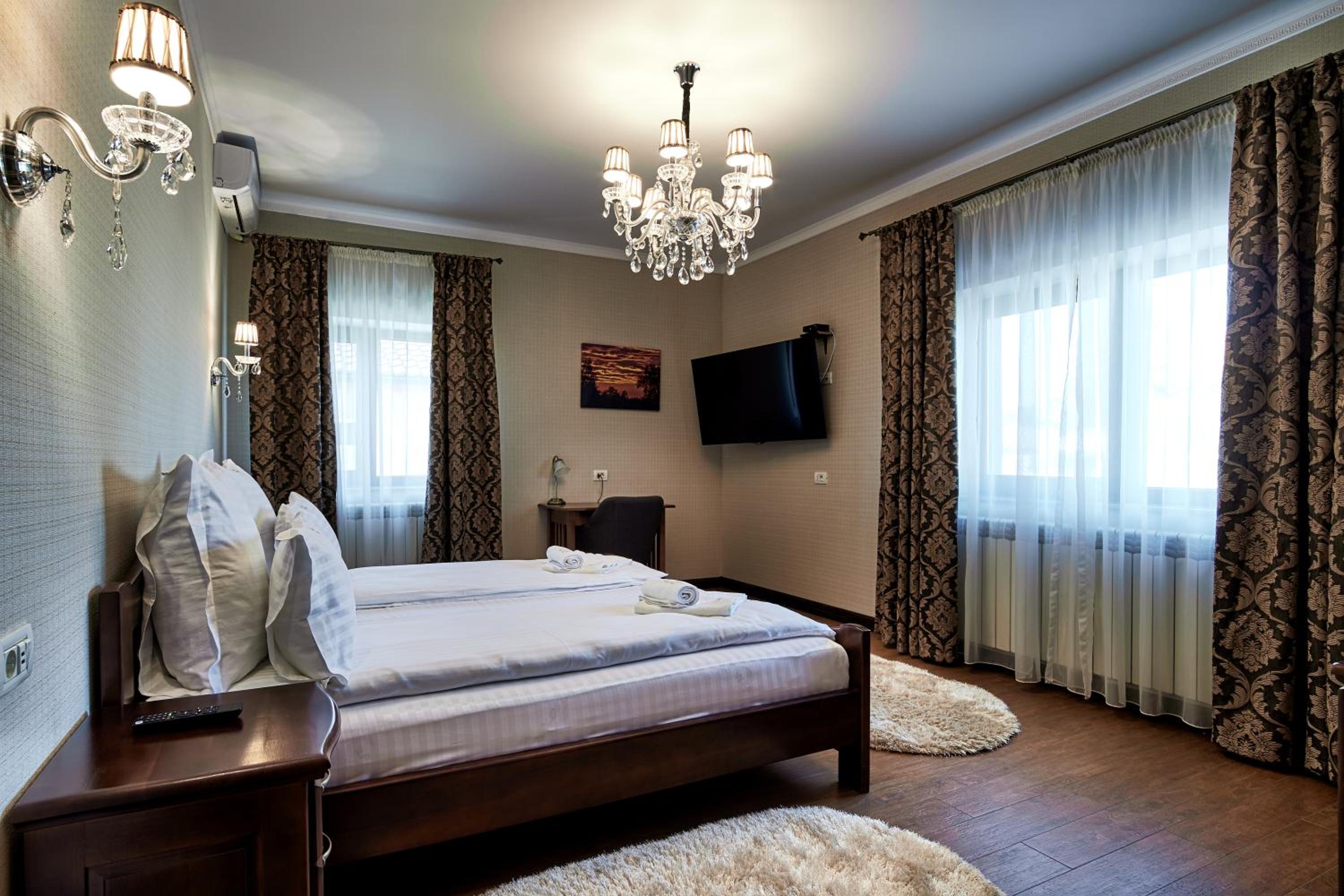 Deluxe Double Room with Bath photo 1