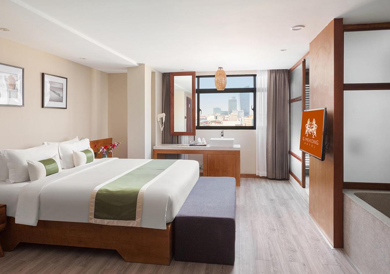 Deluxe King Room photo 1
