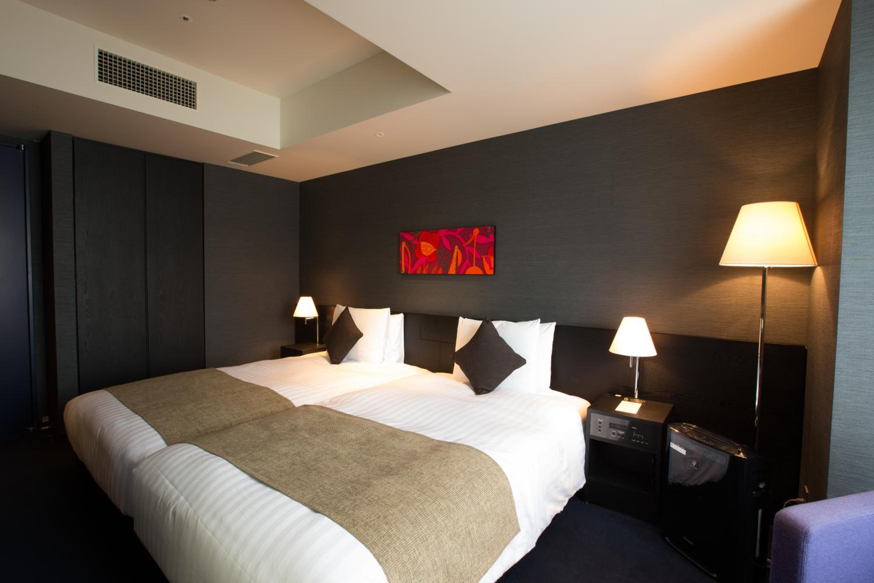 Standard Hollywood Twin Room - Non-Smoking - Photo 1