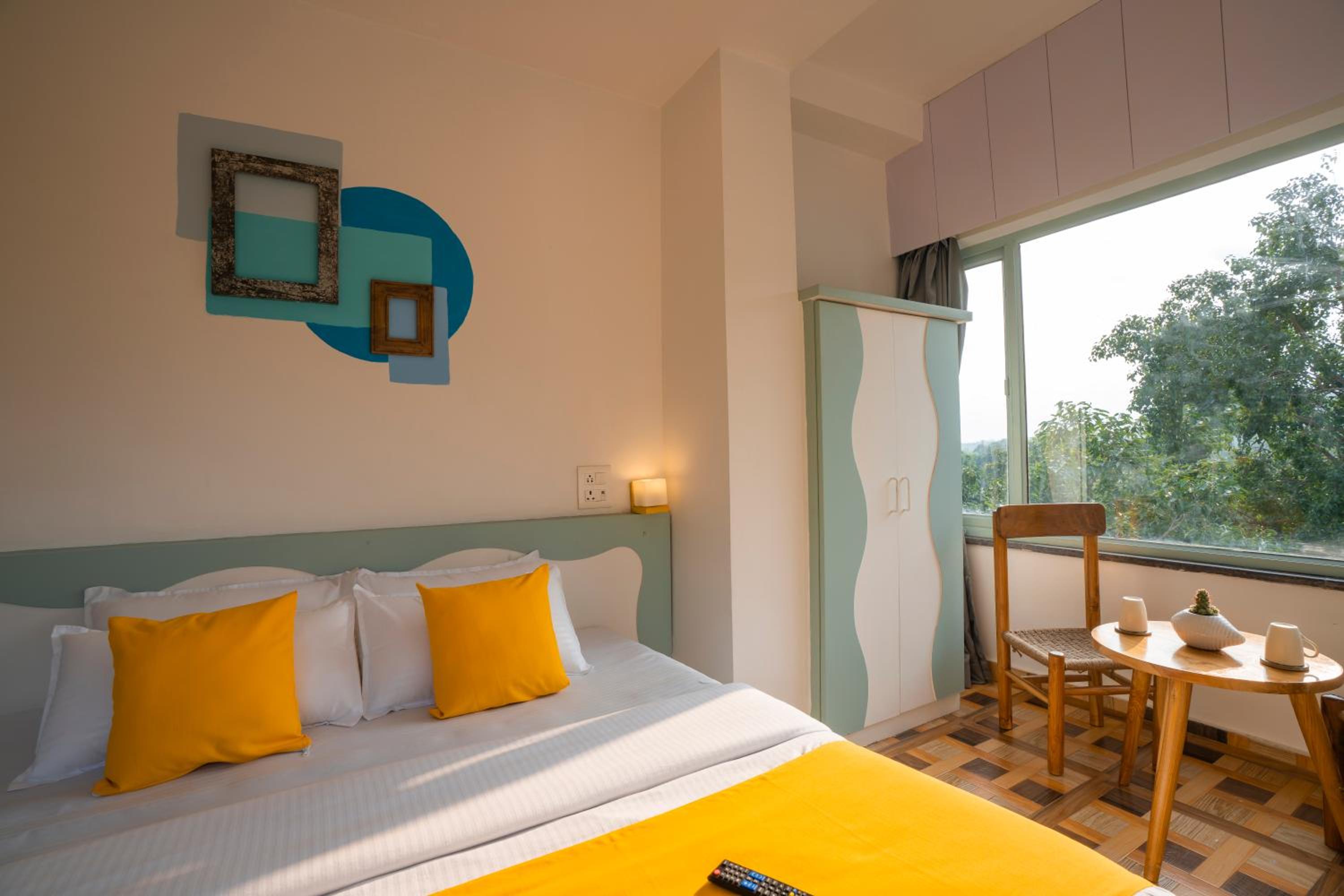 Deluxe Room - Photo 8