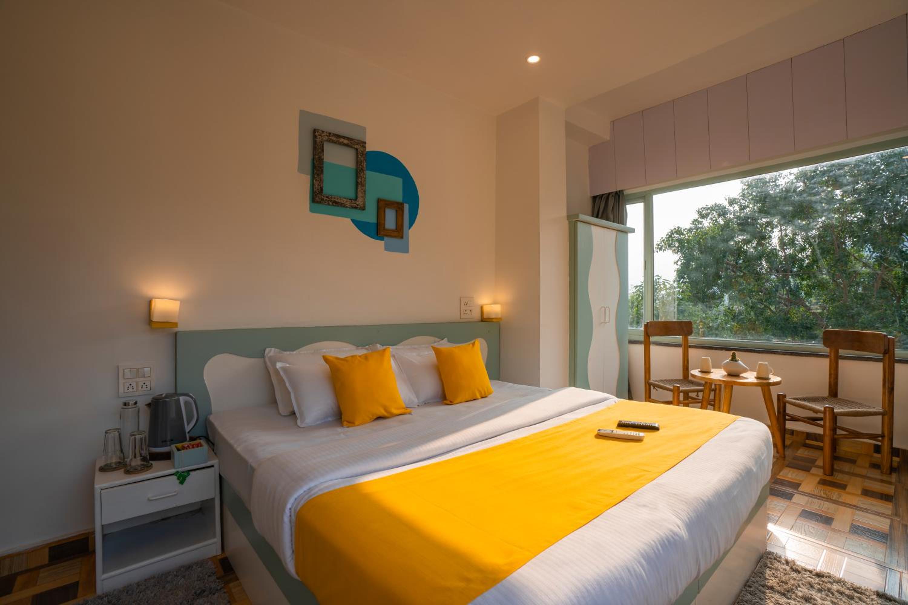 Deluxe Room - Photo 10