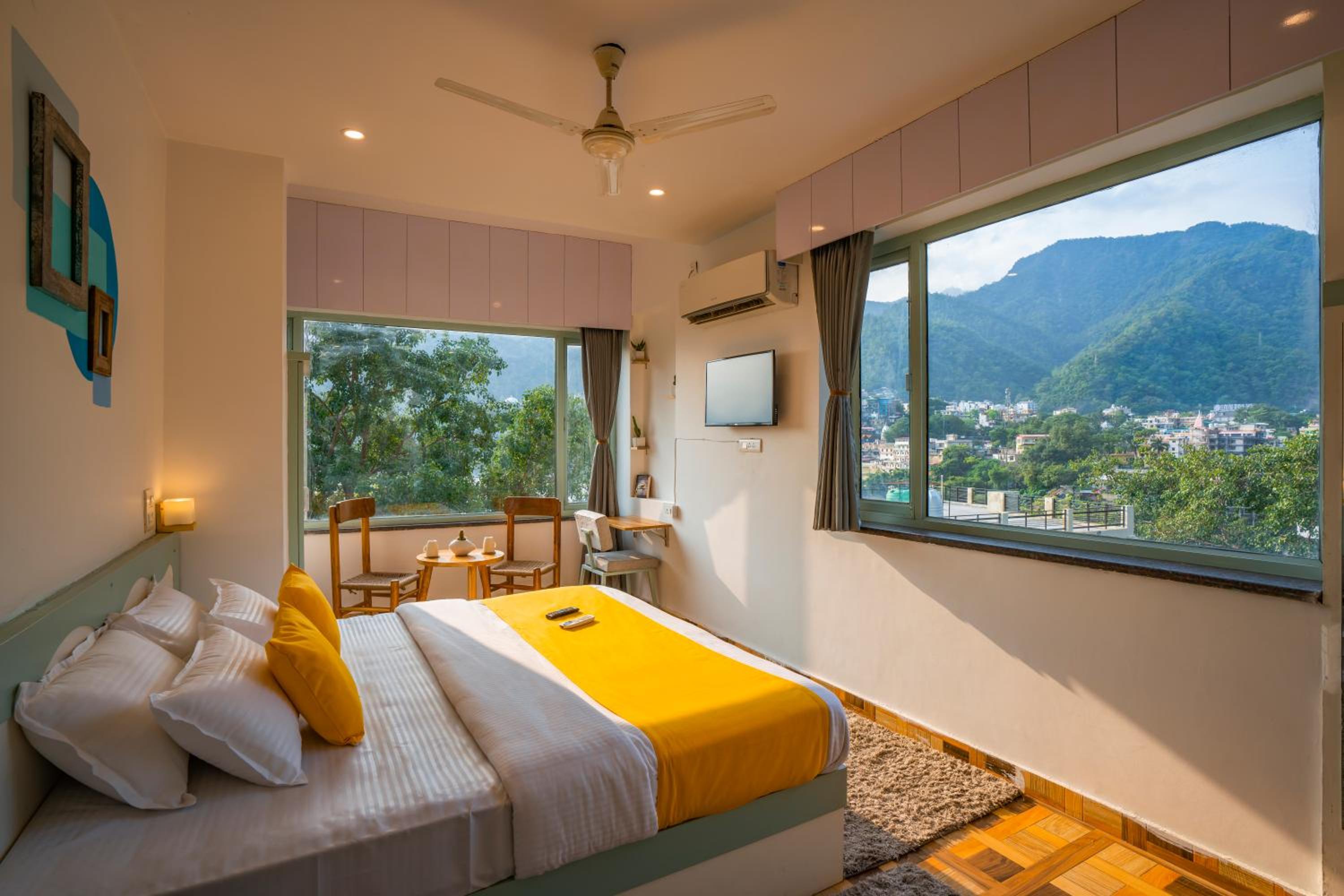 Deluxe Room - Photo 7