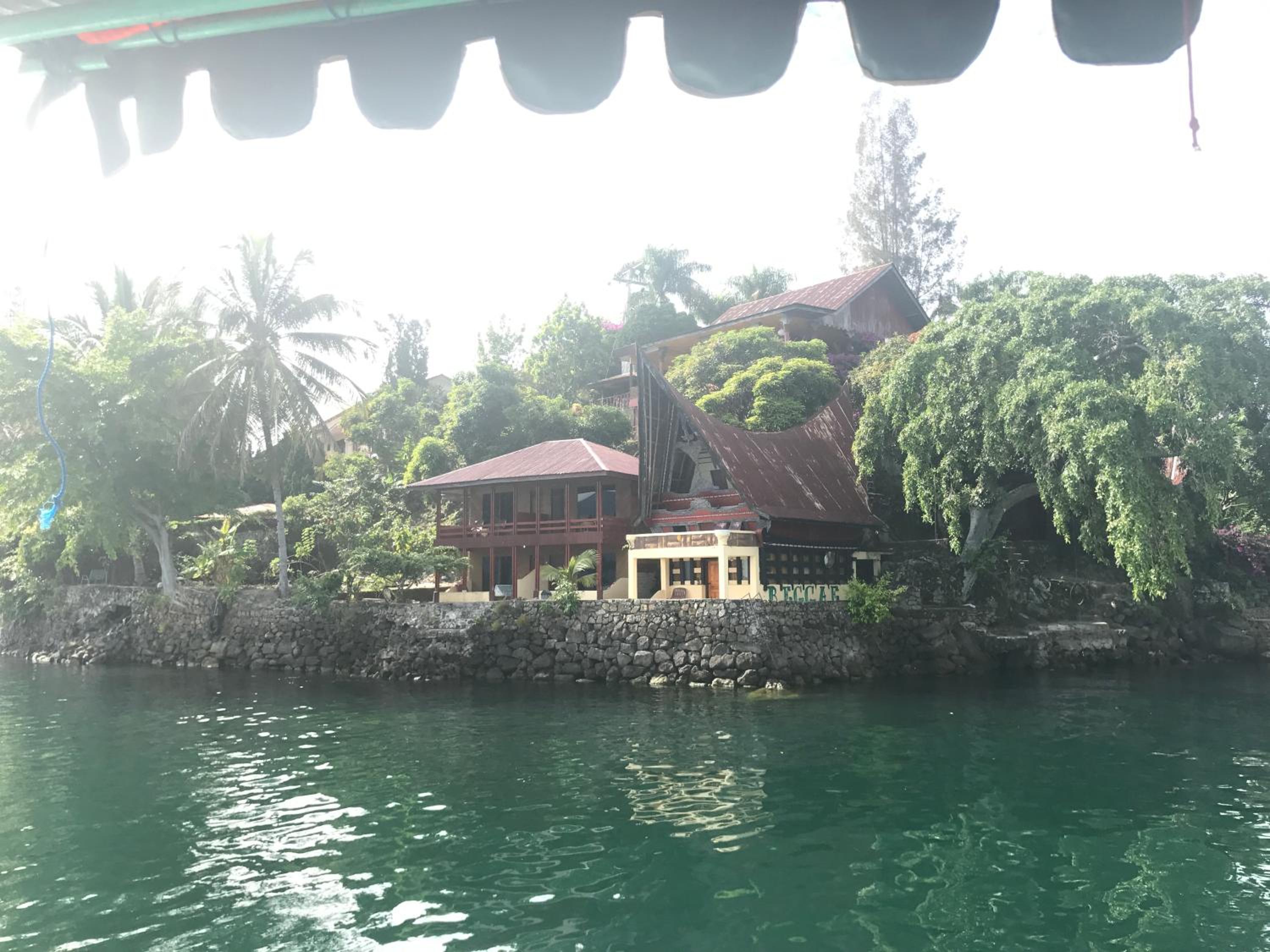 Triple Room with Lake View - Photo 17